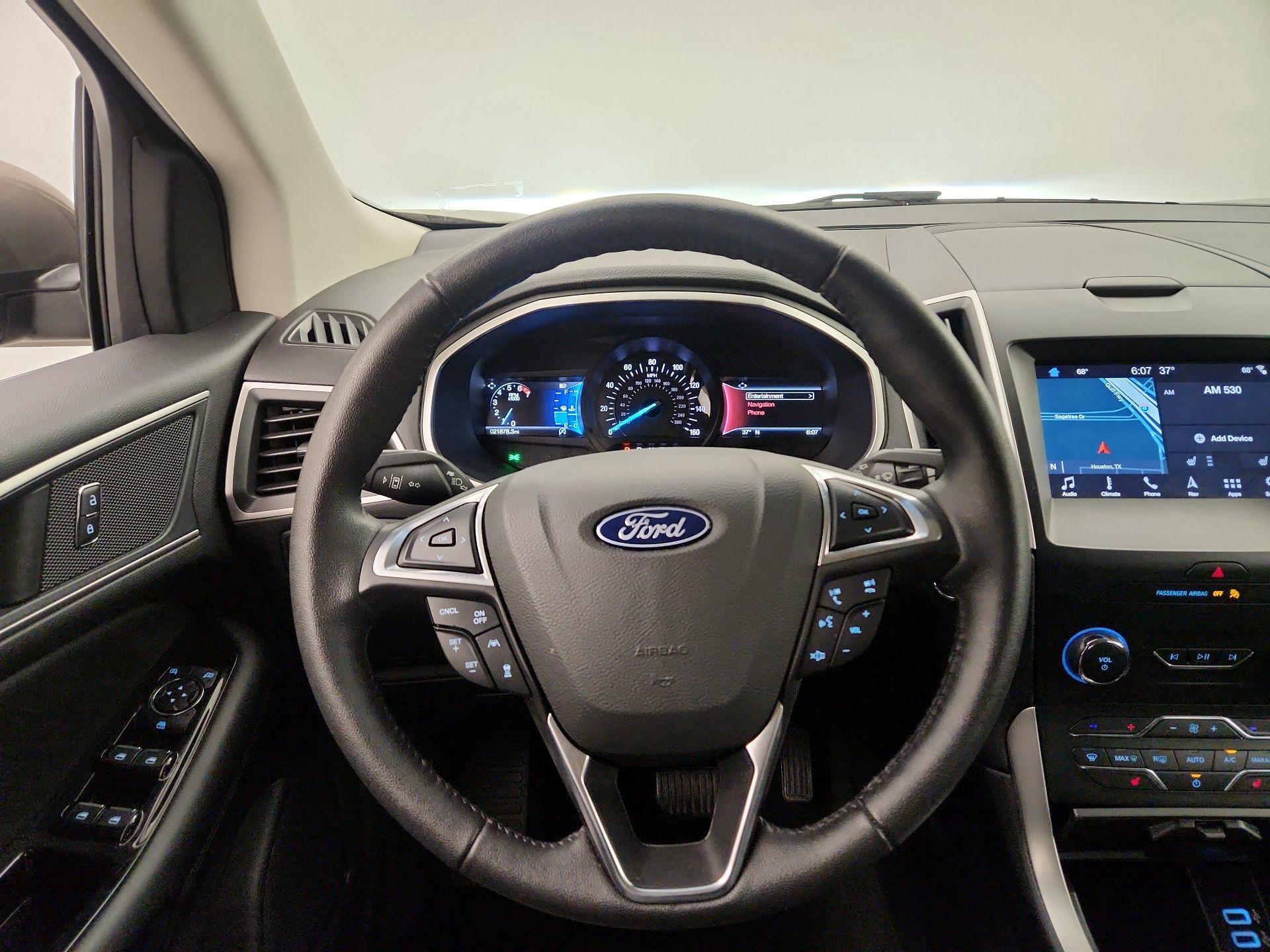Thumbnail: 2019 Ford Edge - 10