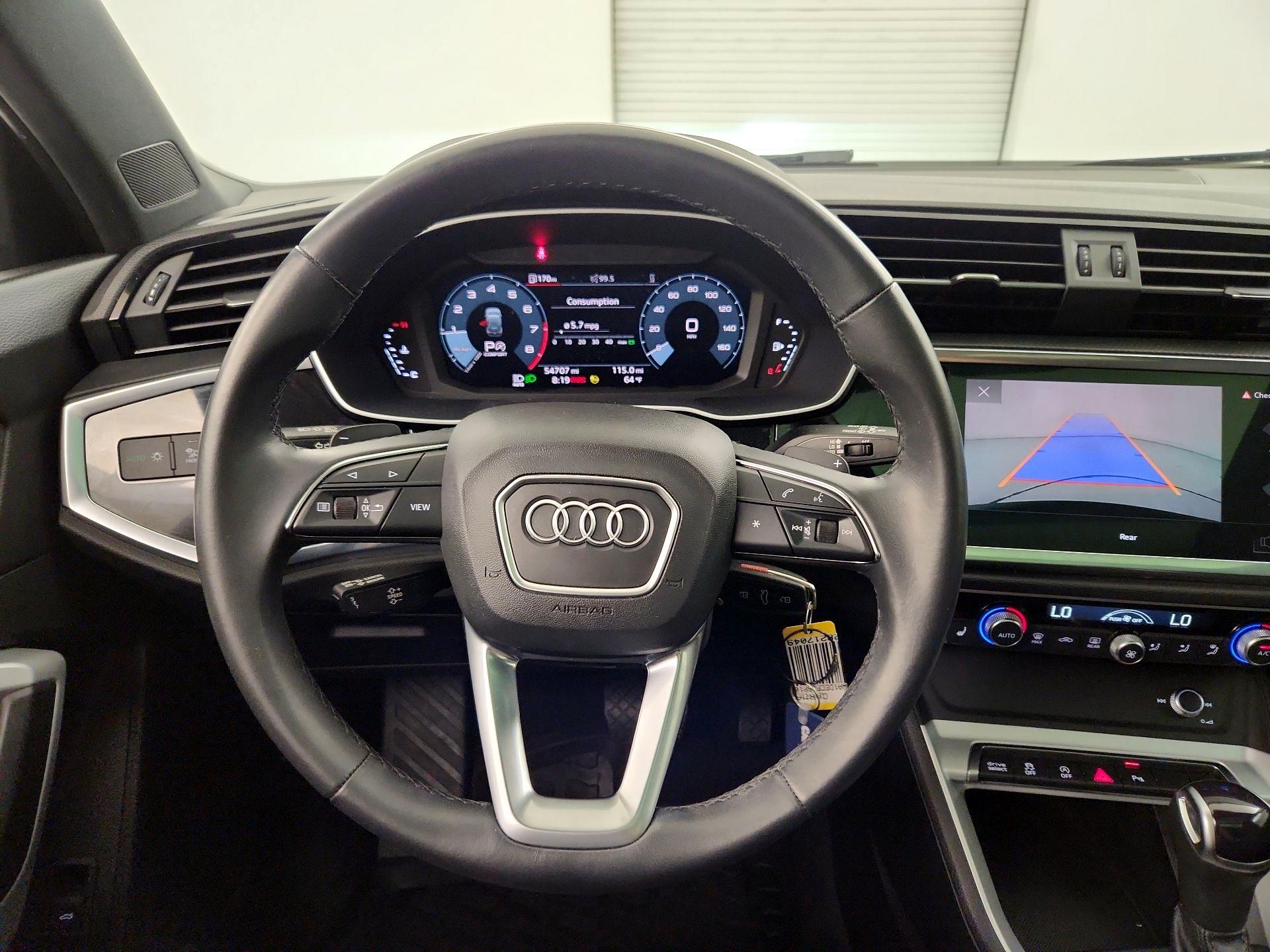 Thumbnail: 2023 Audi Q3 - 10