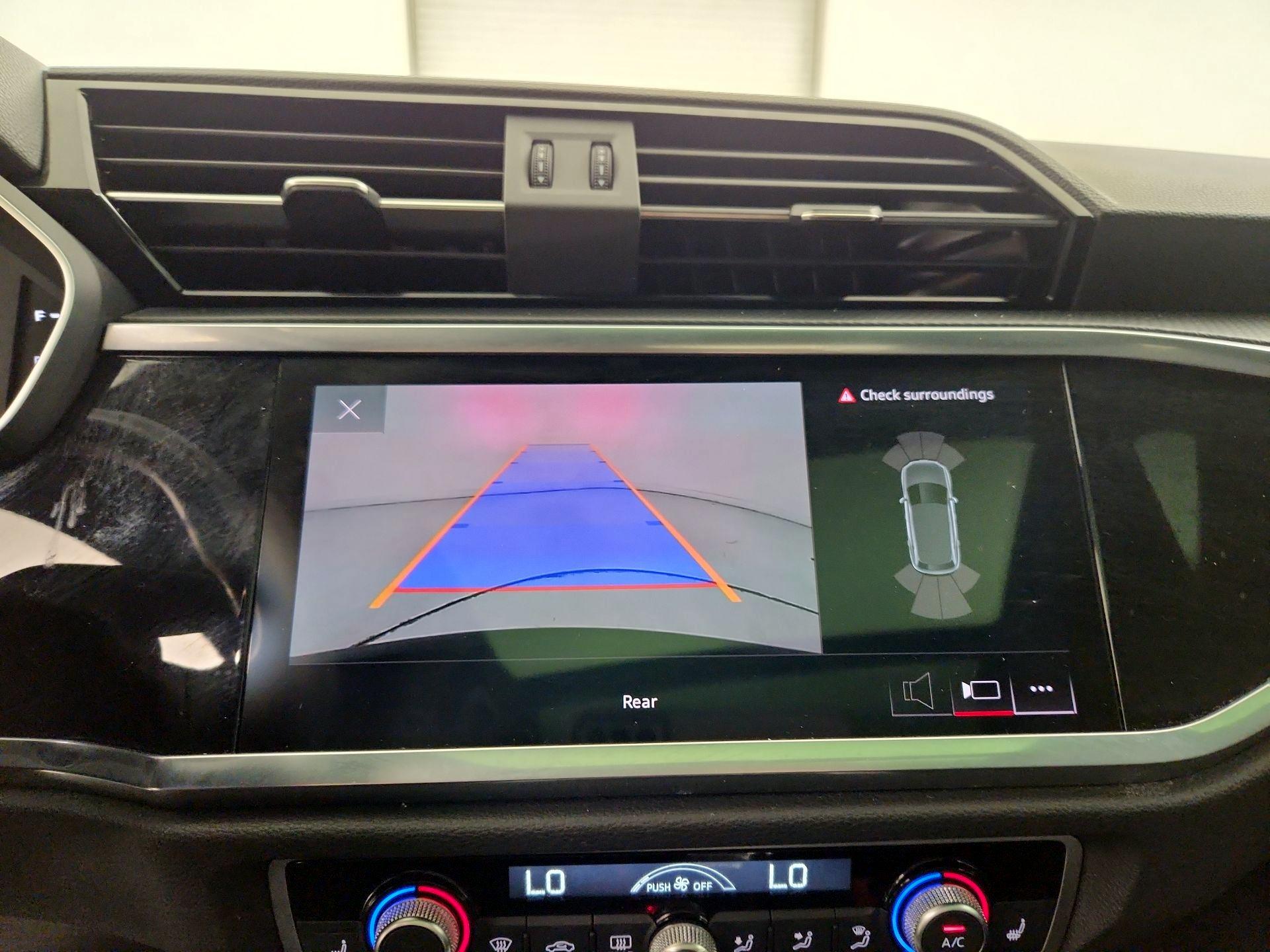 Thumbnail: 2023 Audi Q3 - 14