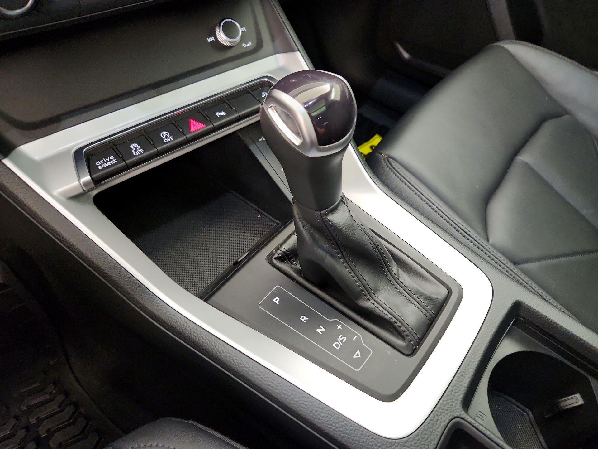 Thumbnail: 2023 Audi Q3 - 17