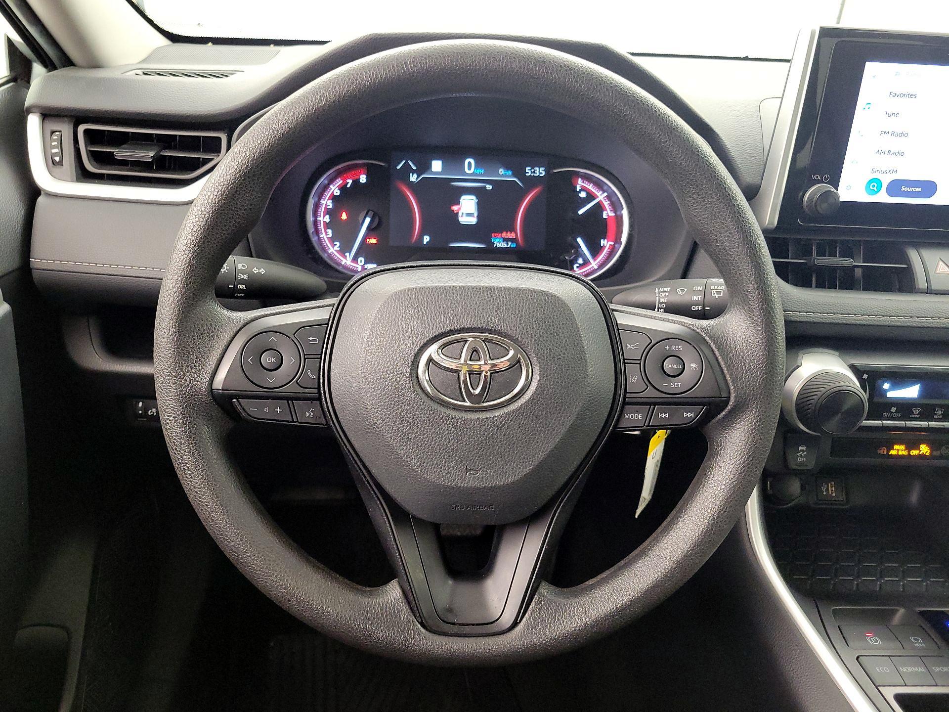 Thumbnail: 2025 Toyota RAV4 - 10