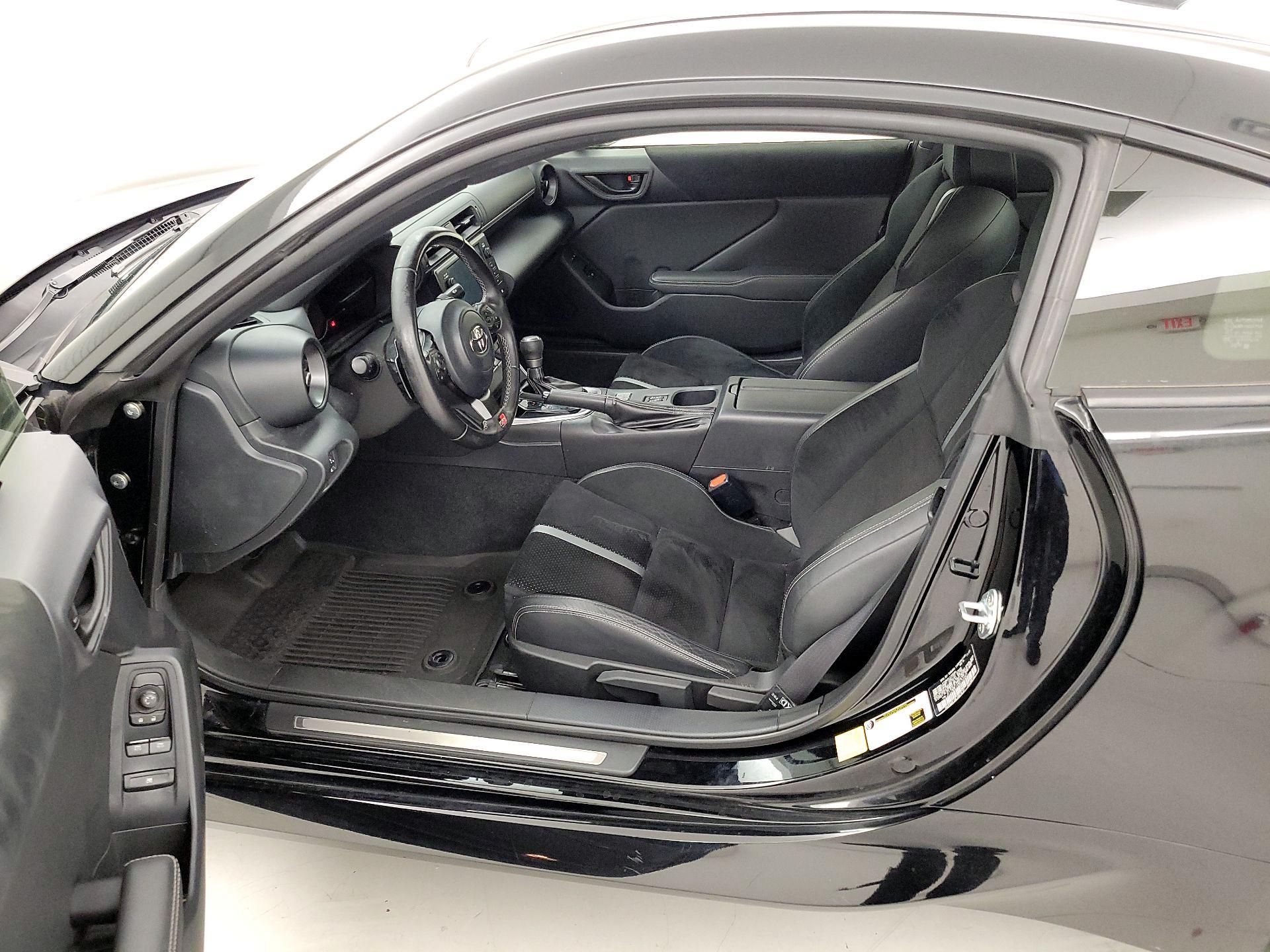 Thumbnail: 2022 Toyota GR86 - 11