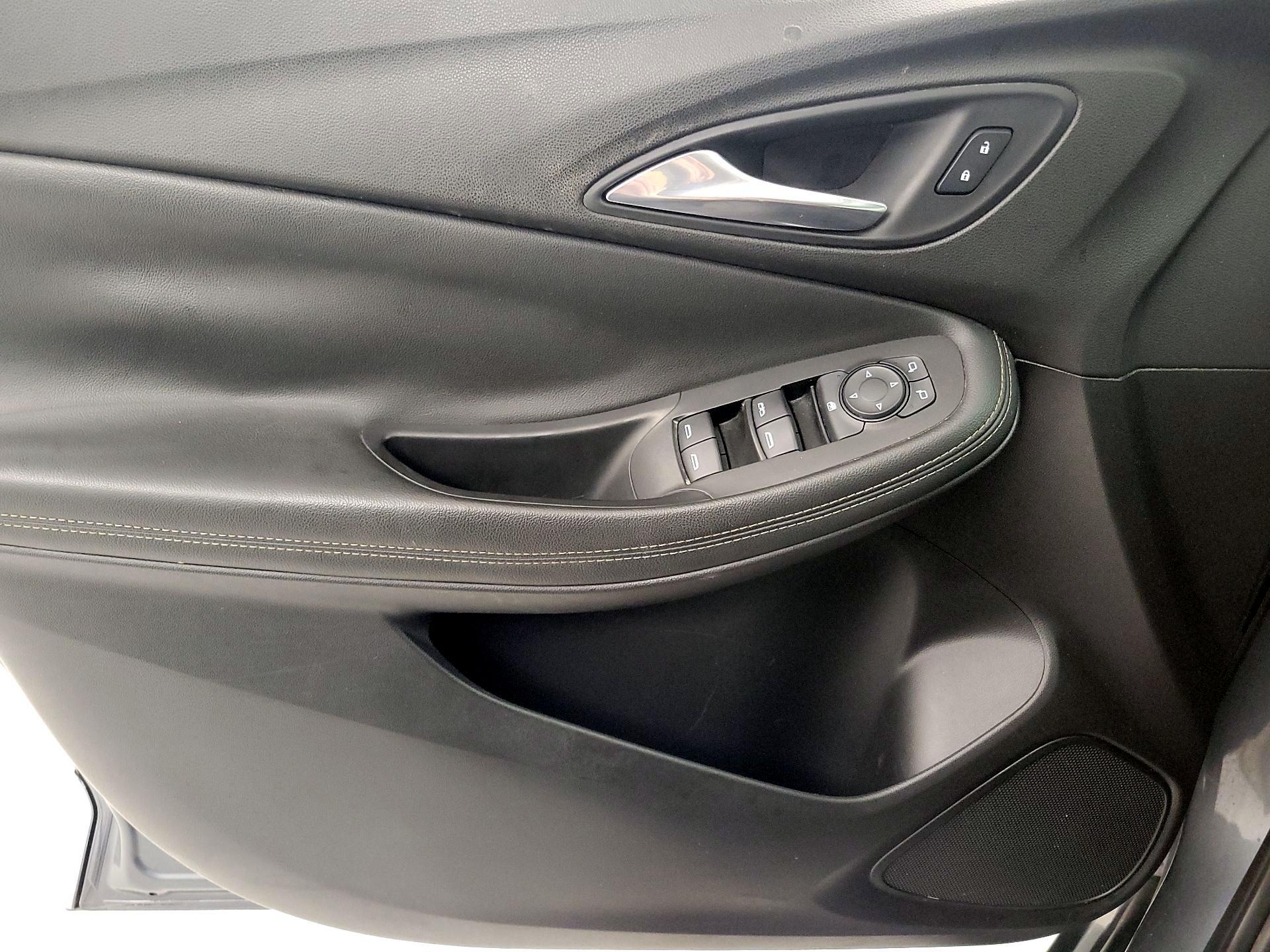 Thumbnail: 2021 Buick Encore GX - 12