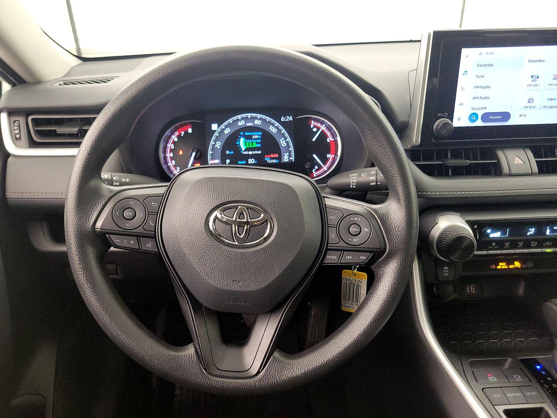 Thumbnail: 2025 Toyota RAV4 - 10