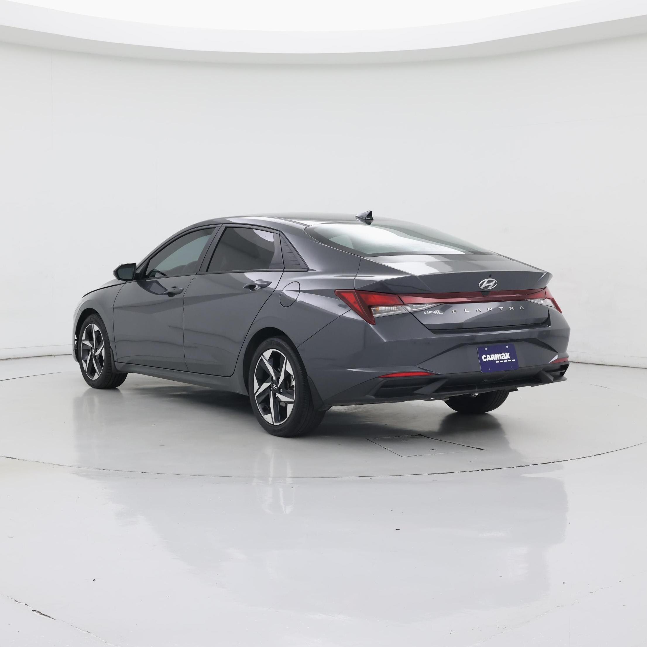 Thumbnail: 2023 Hyundai Elantra - 2