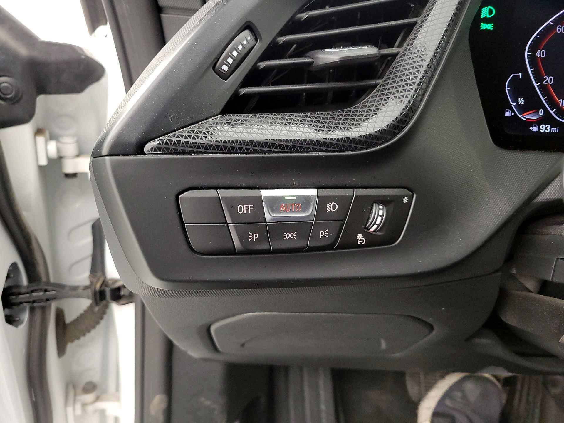 Thumbnail: 2022 BMW 2 Series - 13