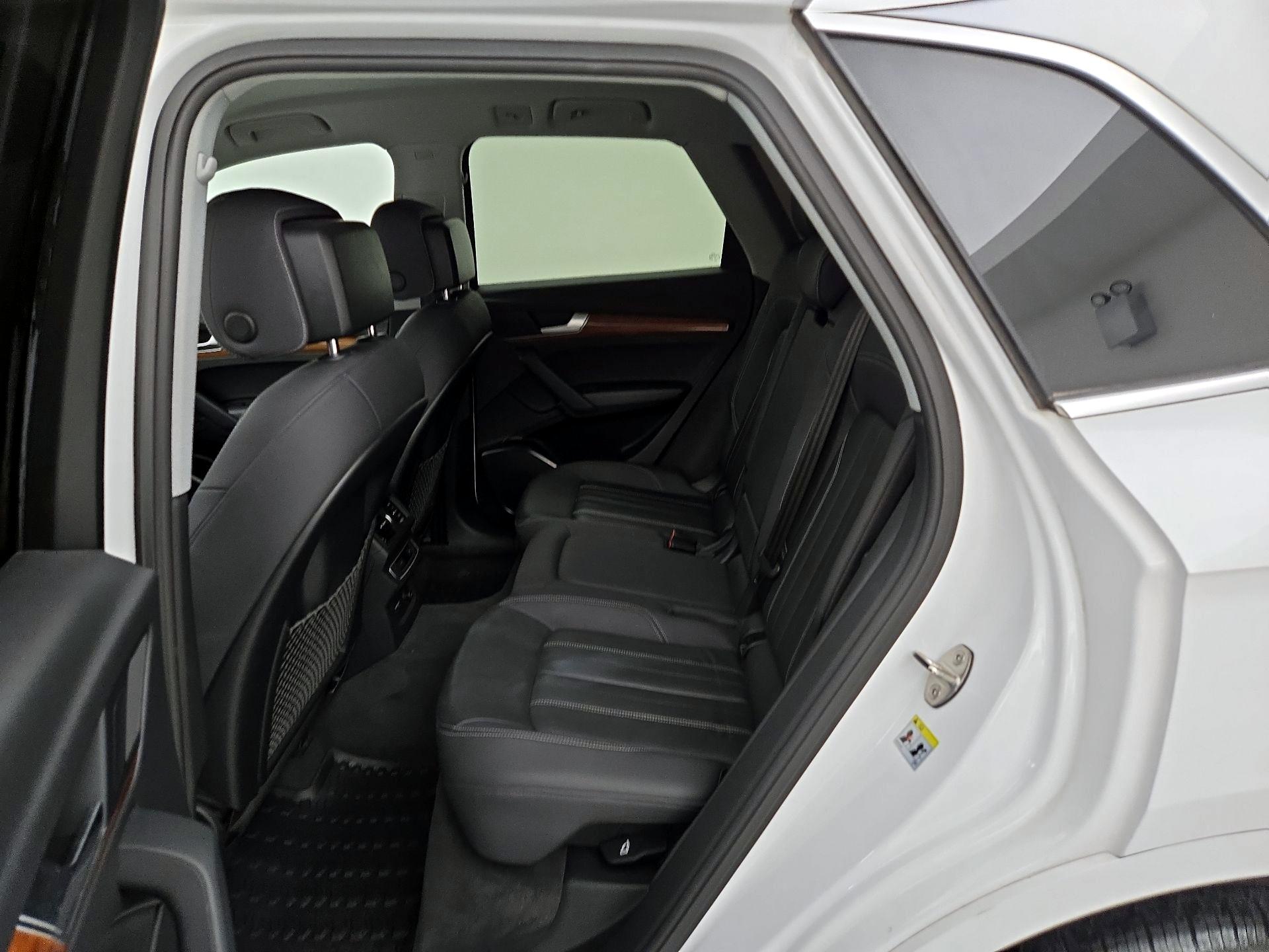 Thumbnail: 2021 Audi Q5 - 19