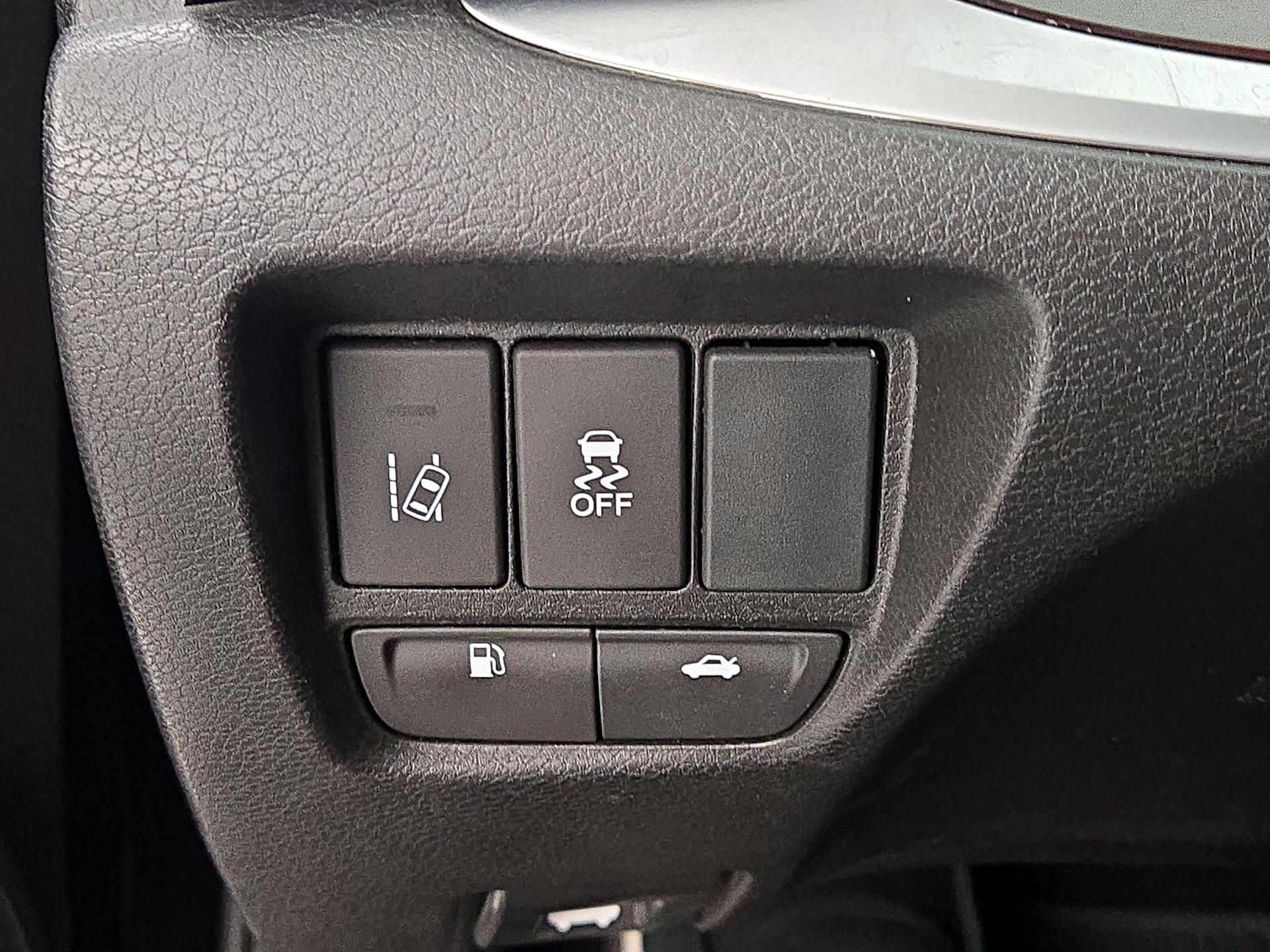 Thumbnail: 2015 Acura TLX - 13