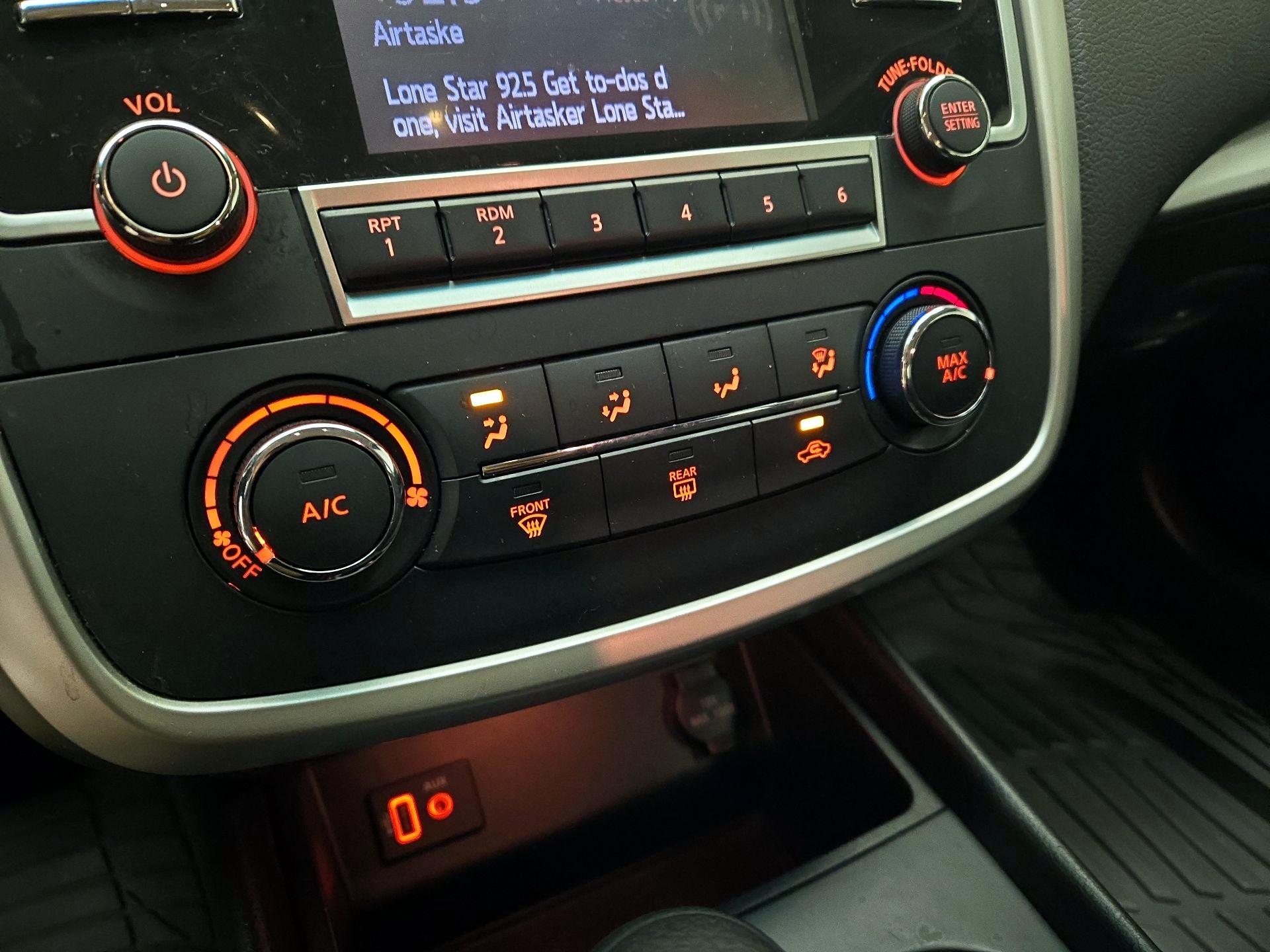 Thumbnail: 2017 Nissan Altima - 16