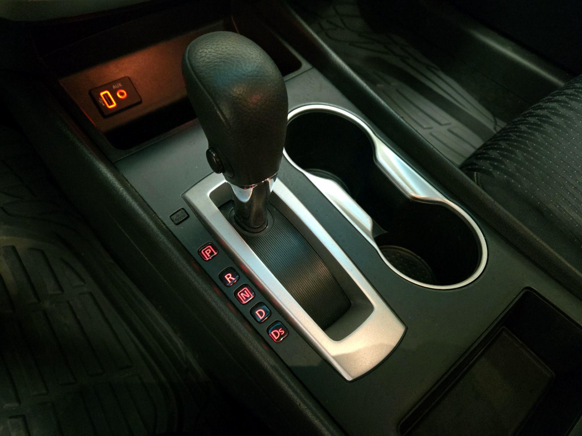 Thumbnail: 2017 Nissan Altima - 17