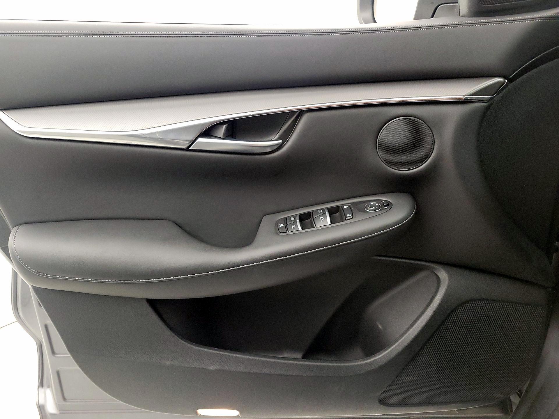 Thumbnail: 2024 INFINITI QX50 - 10