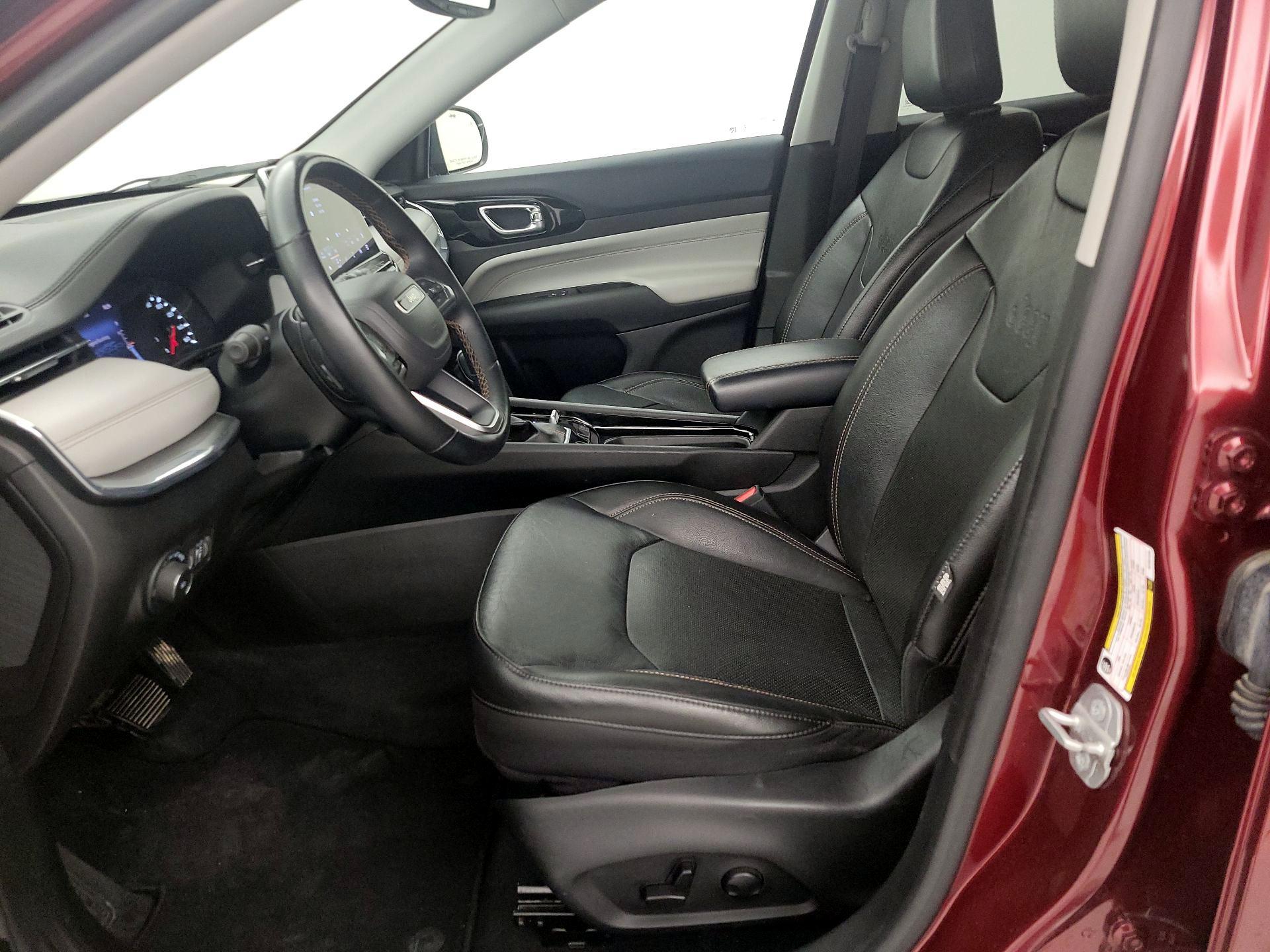 Thumbnail: 2022 Jeep Compass - 9