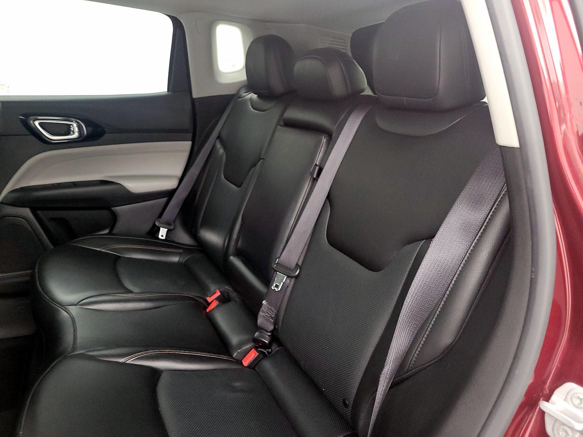 Thumbnail: 2022 Jeep Compass - 17