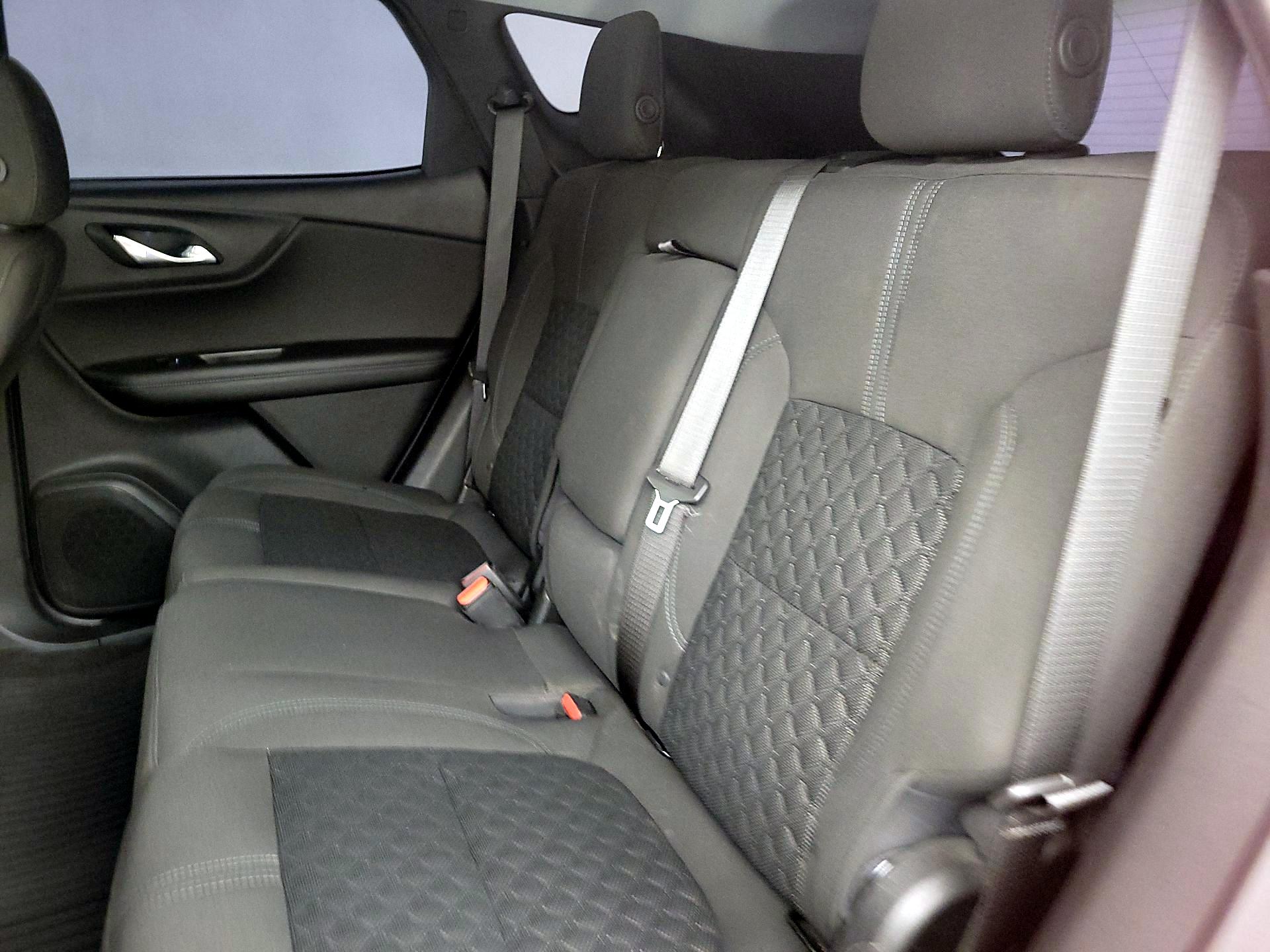 Thumbnail: 2020 Chevrolet Blazer - 17