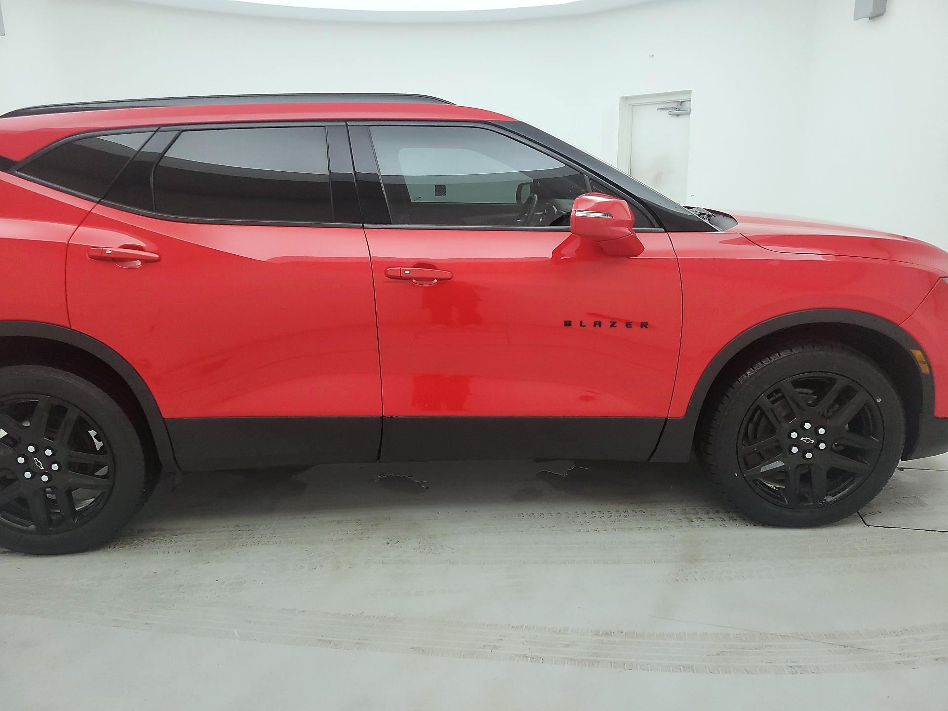 Thumbnail: 2020 Chevrolet Blazer - 4