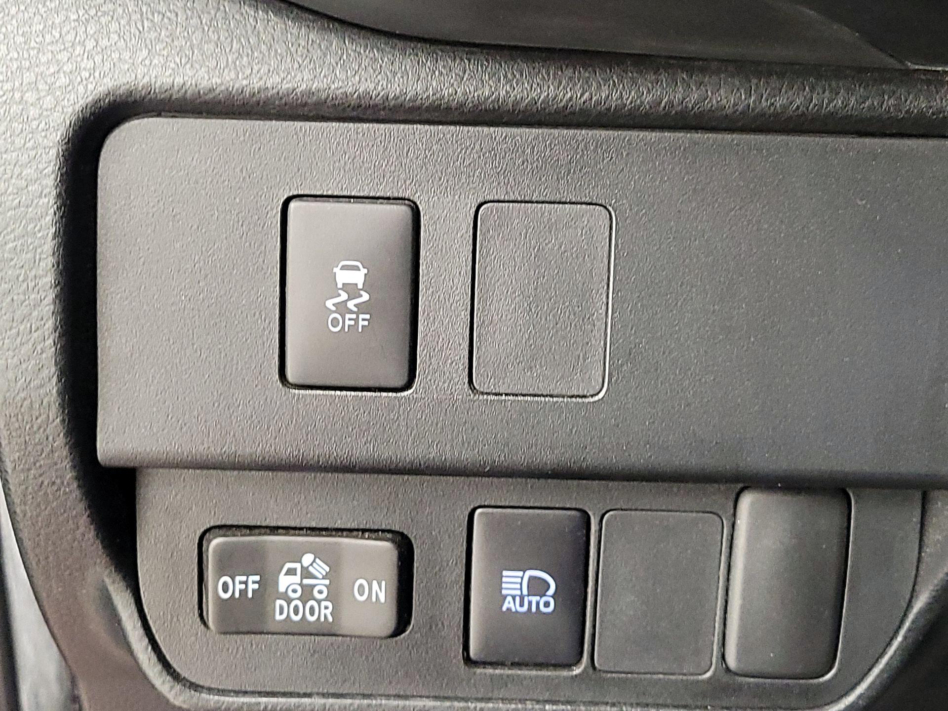 Thumbnail: 2022 Toyota Tacoma - 11