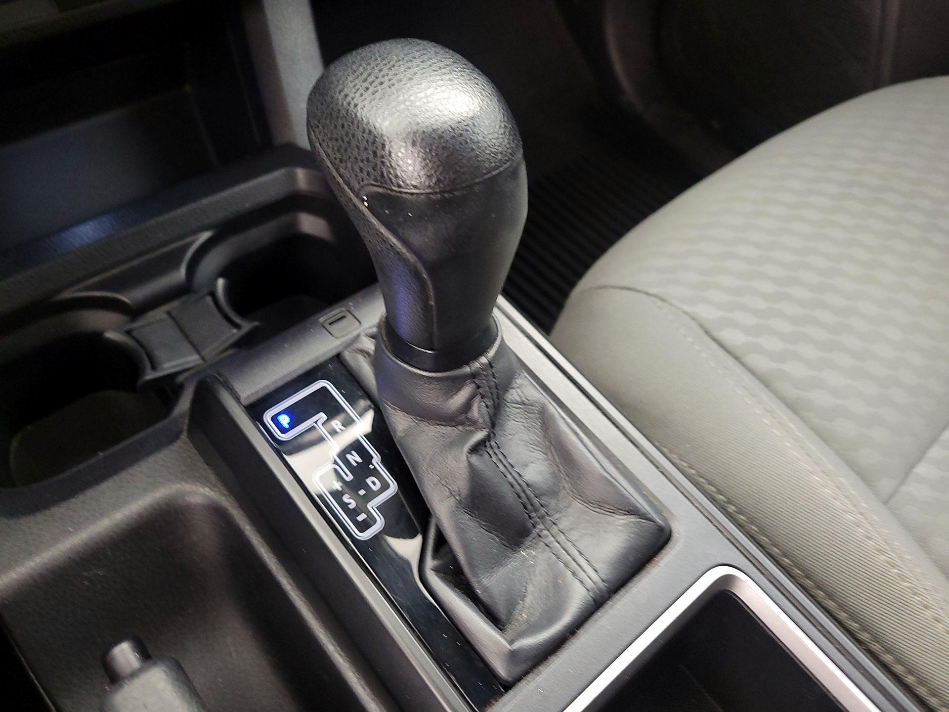 Thumbnail: 2022 Toyota Tacoma - 15