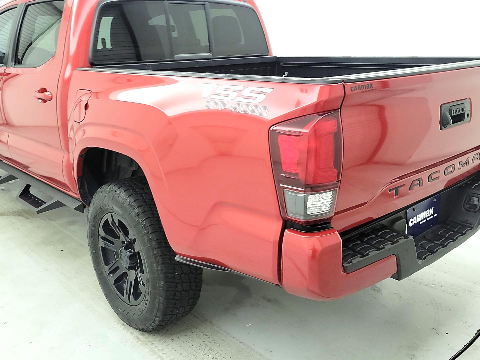 Thumbnail: 2022 Toyota Tacoma - 7