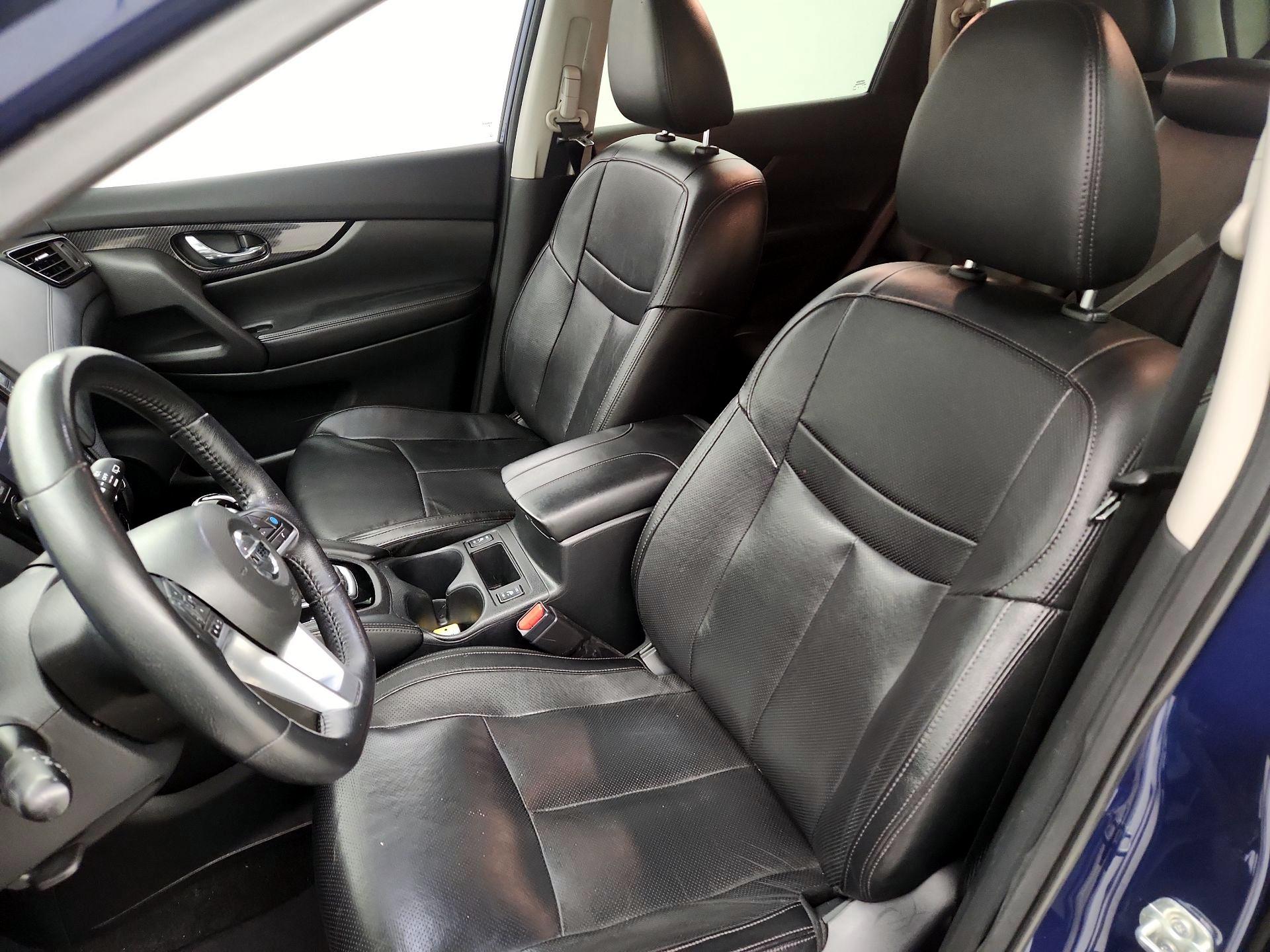 Thumbnail: 2019 Nissan Rogue - 11