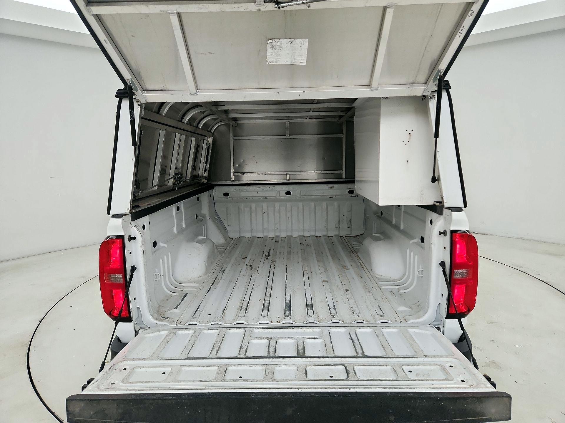 Thumbnail: 2022 Chevrolet Colorado - 20