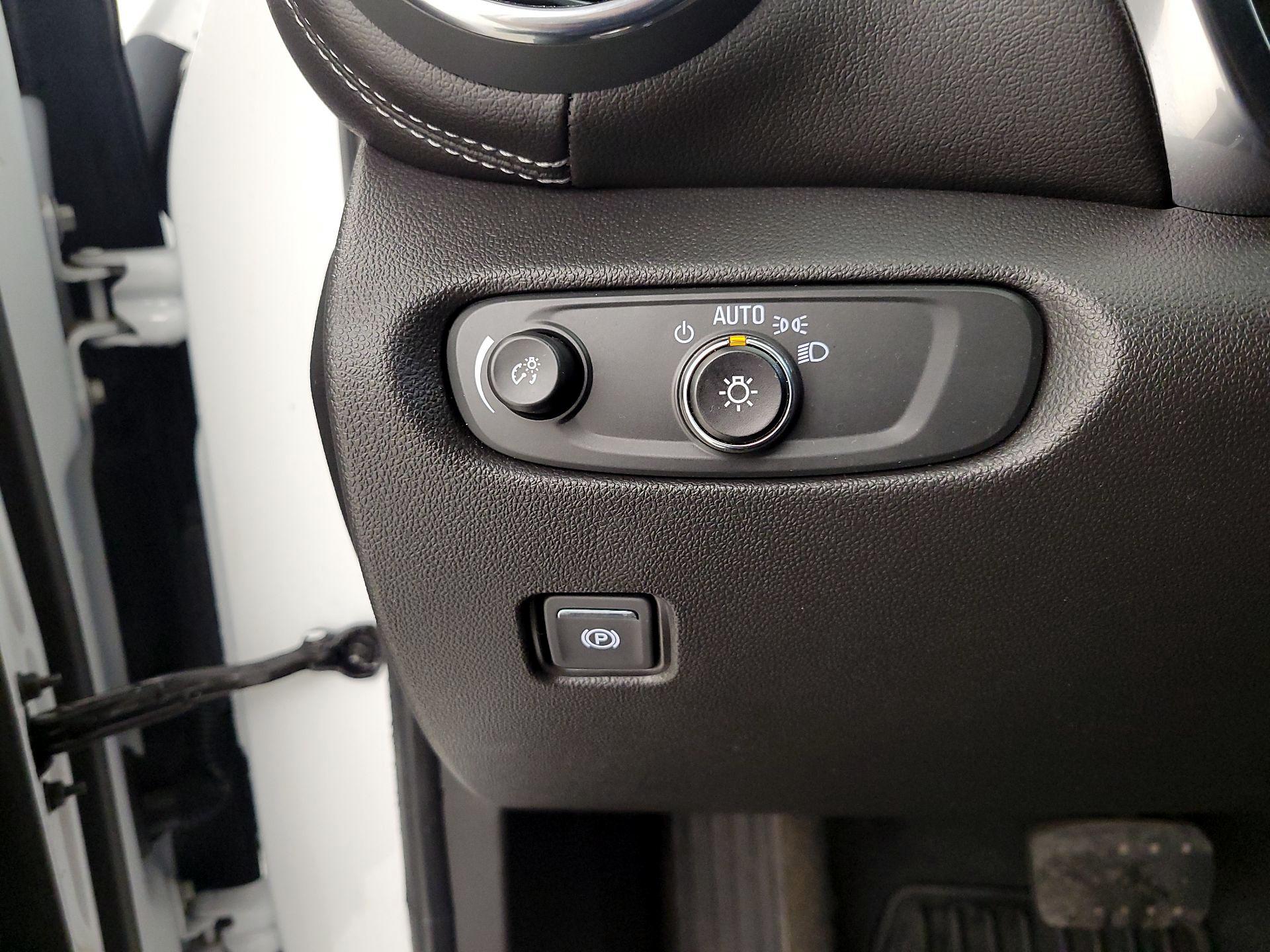 Thumbnail: 2023 Chevrolet Blazer - 11