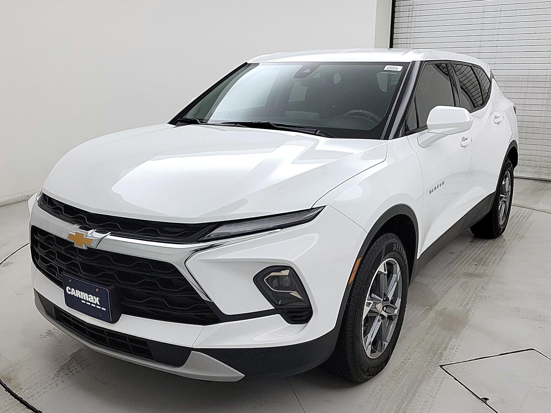 Thumbnail: 2023 Chevrolet Blazer - 3