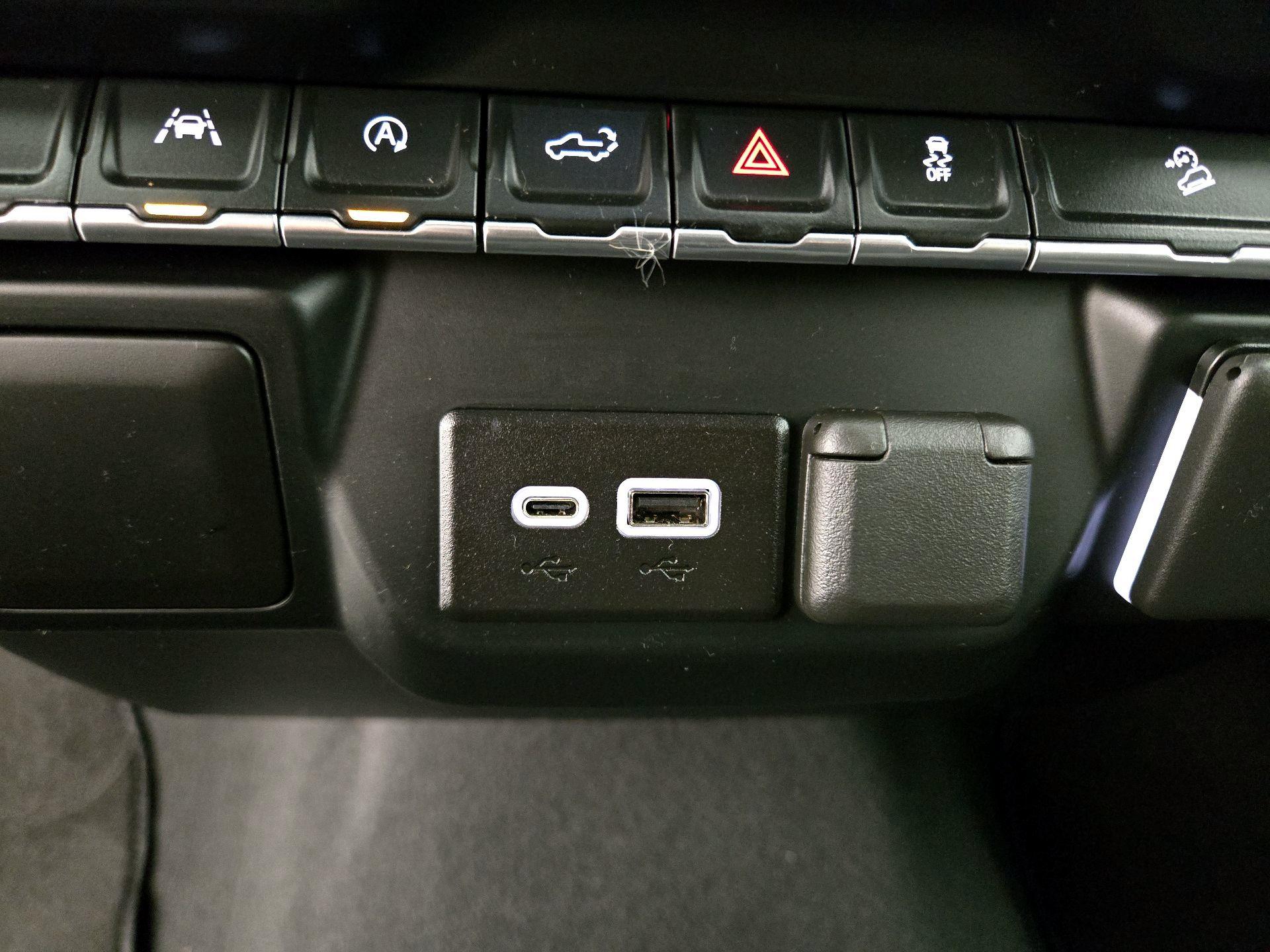 Thumbnail: 2024 Chevrolet Silverado 1500 - 18