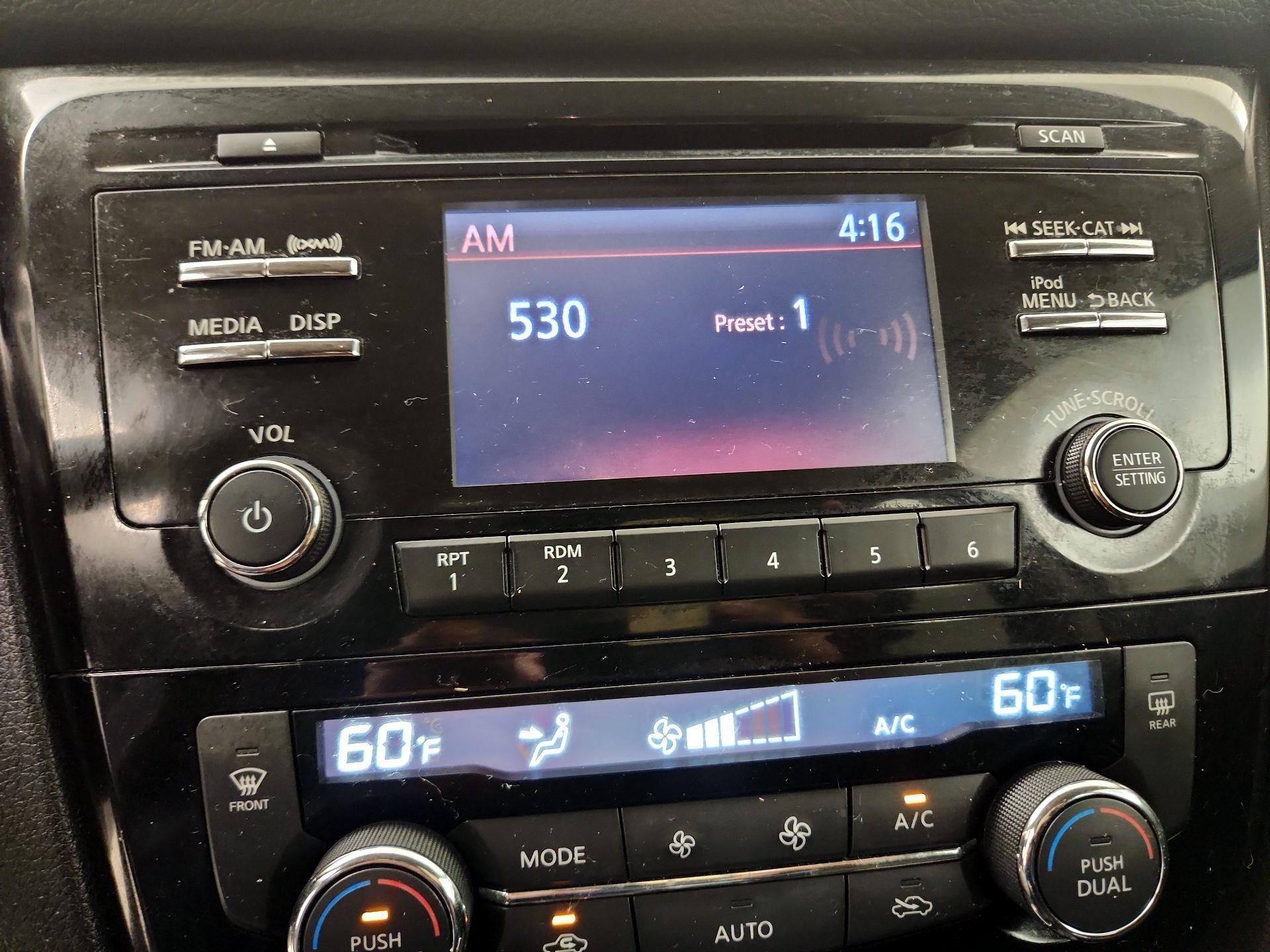 Thumbnail: 2017 Nissan Rogue - 15