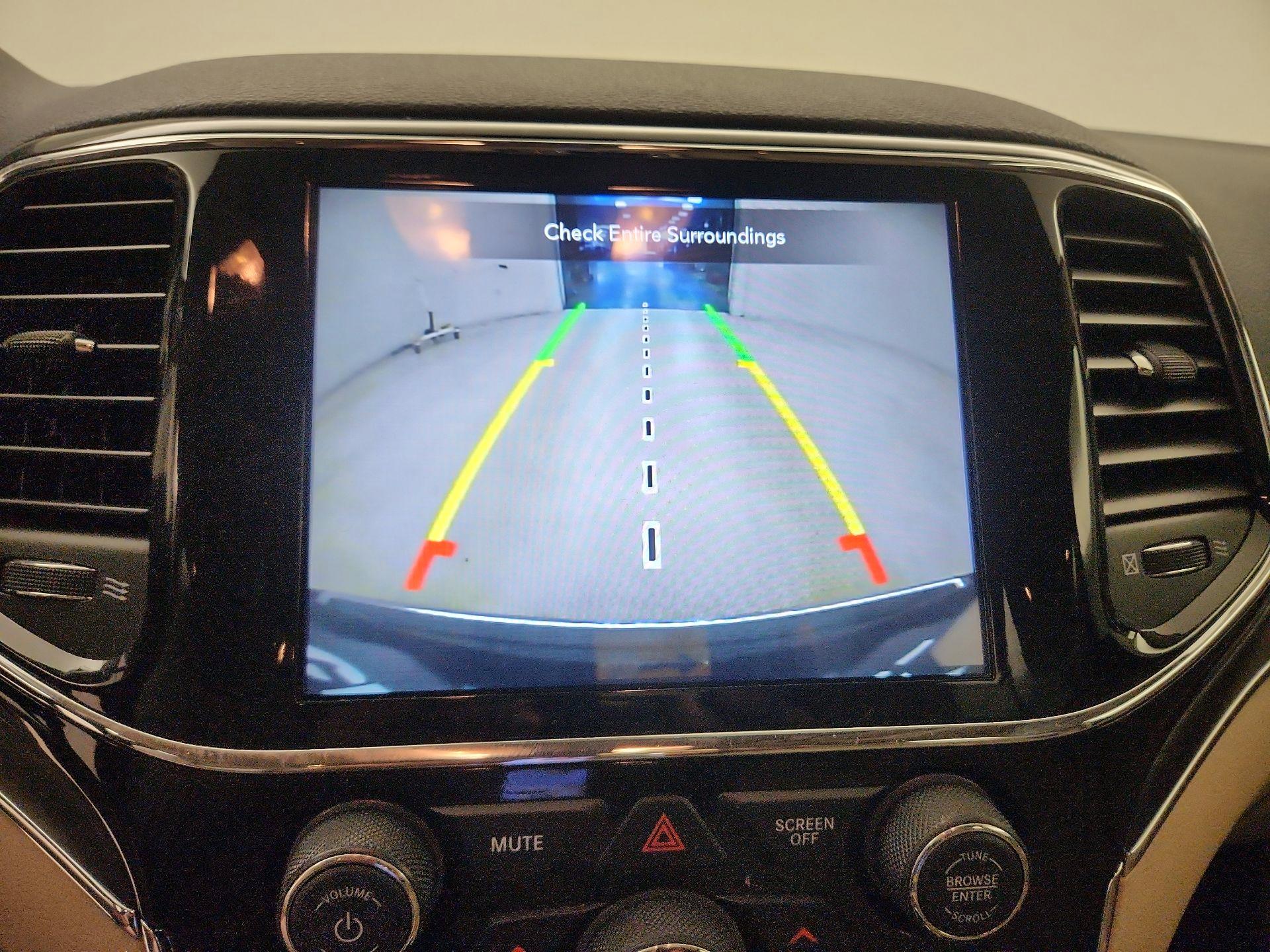 Thumbnail: 2021 Jeep Grand Cherokee - 15