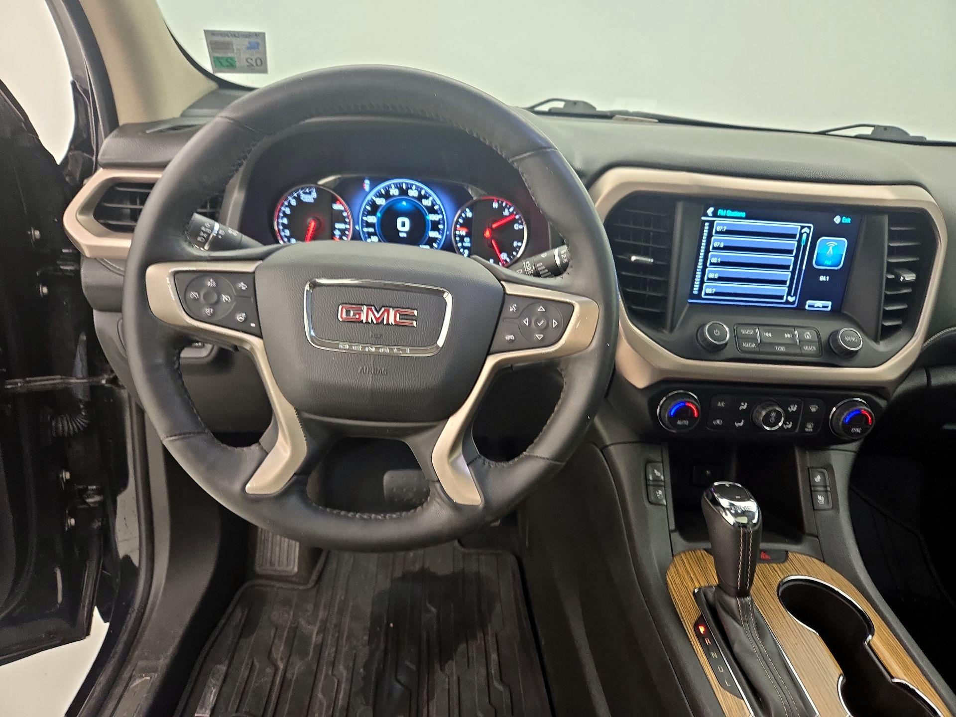 Thumbnail: 2017 GMC Acadia - 10