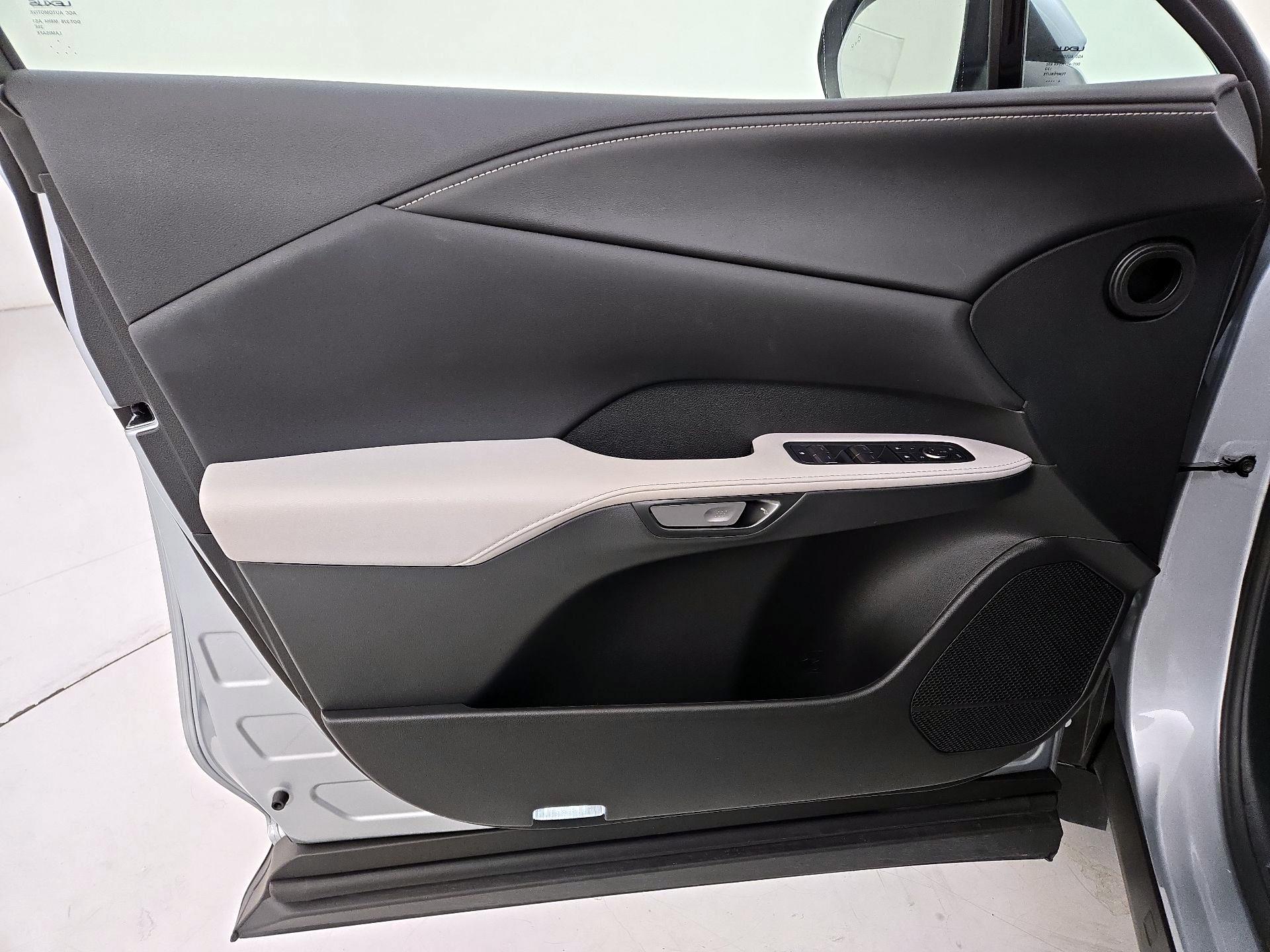 Thumbnail: 2025 Lexus RX - 12