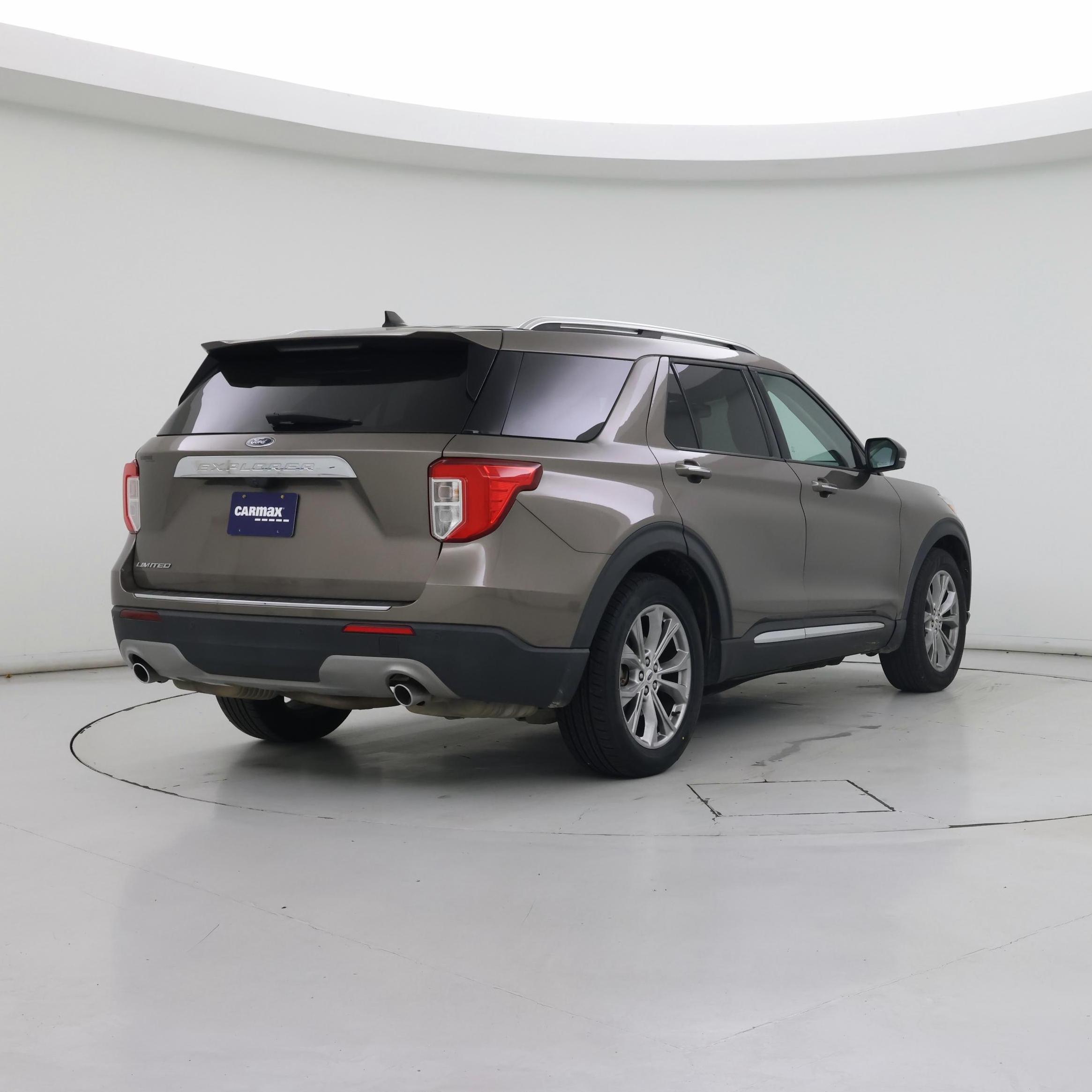 Thumbnail: 2021 Ford Explorer - 8