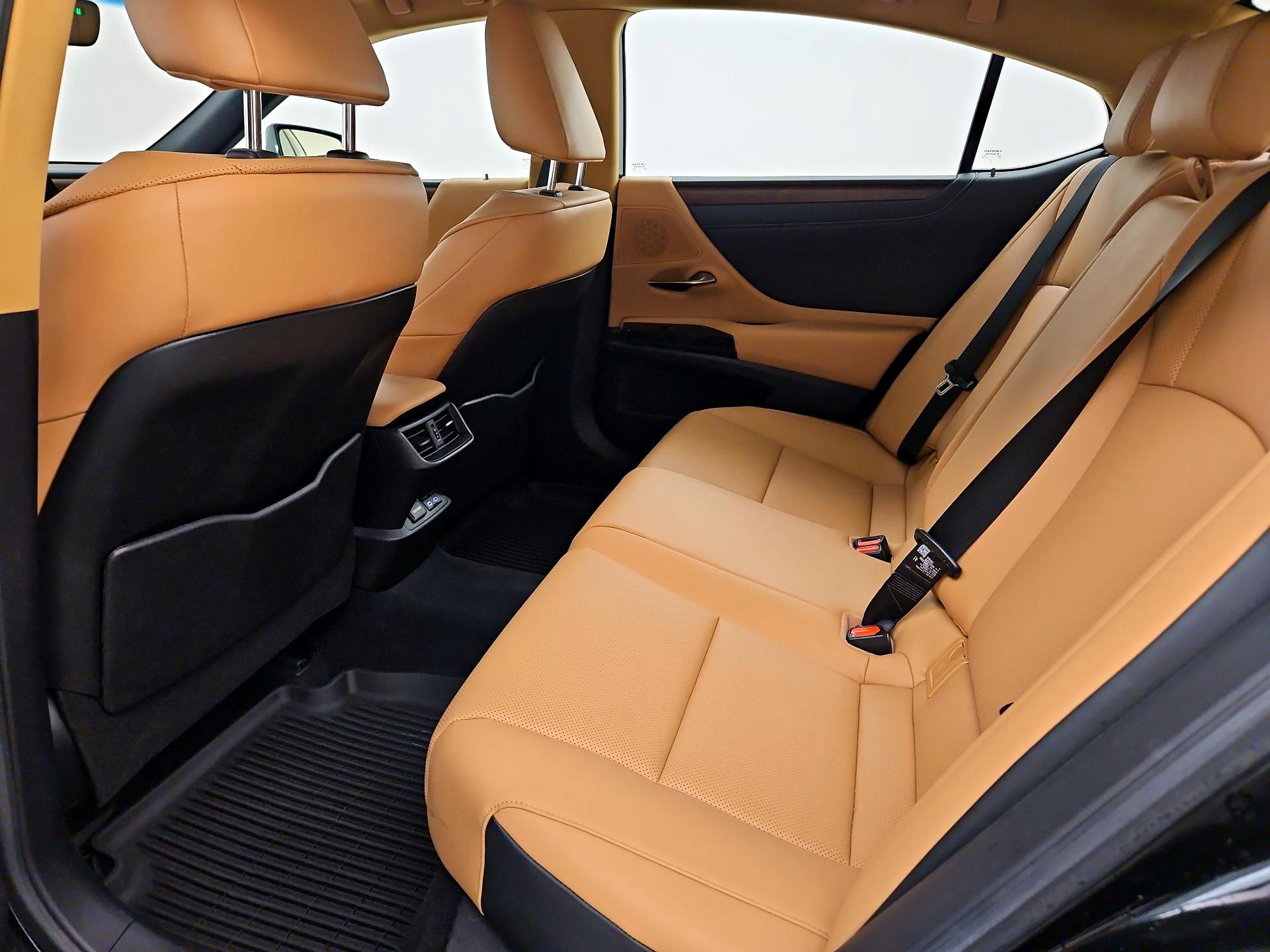 Thumbnail: 2025 Lexus ES - 20