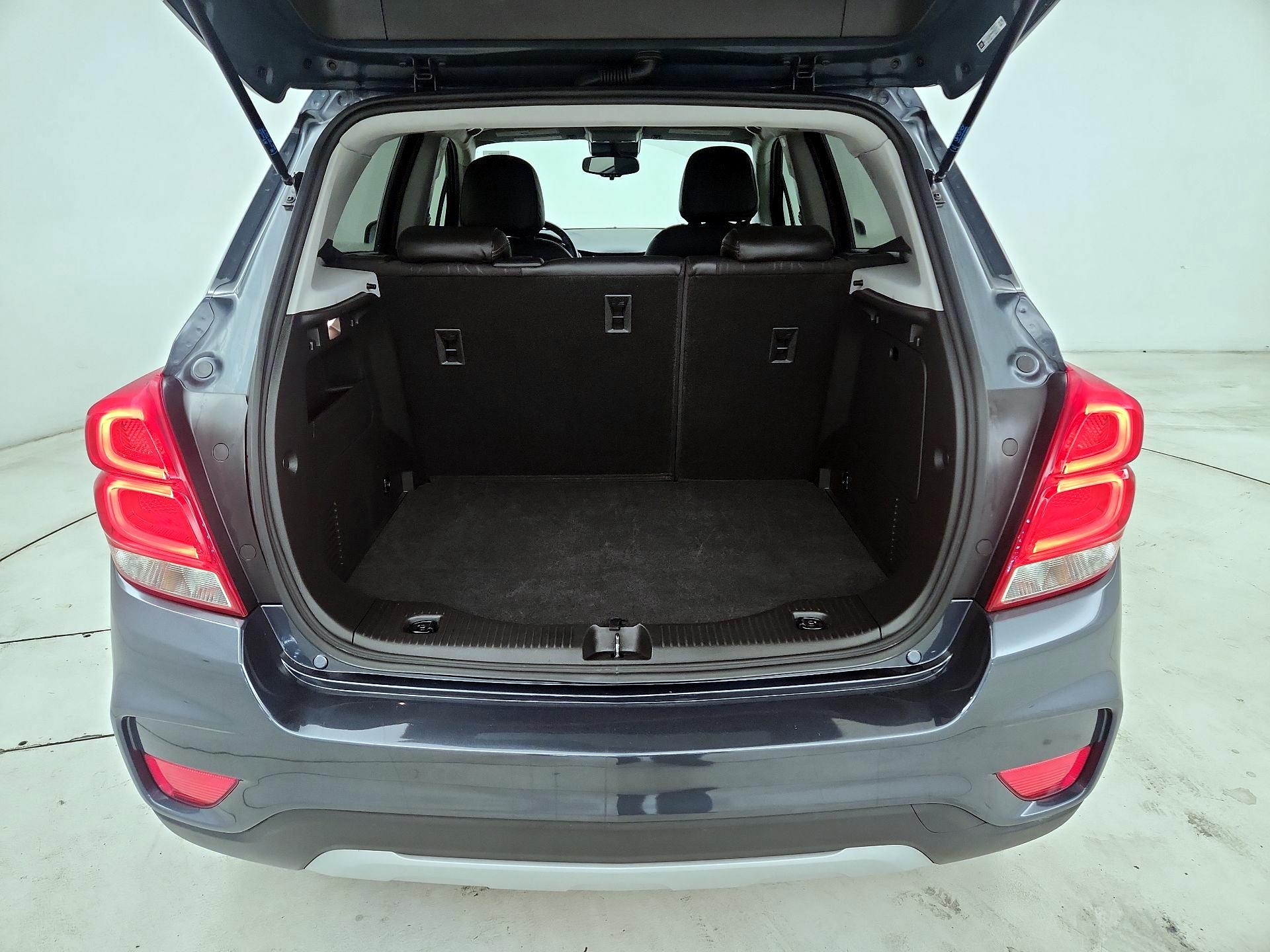 Thumbnail: 2021 Chevrolet Trax - 16