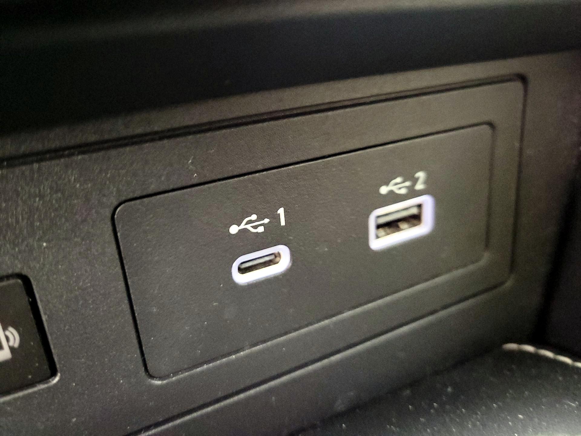 Thumbnail: 2023 INFINITI QX80 - 17