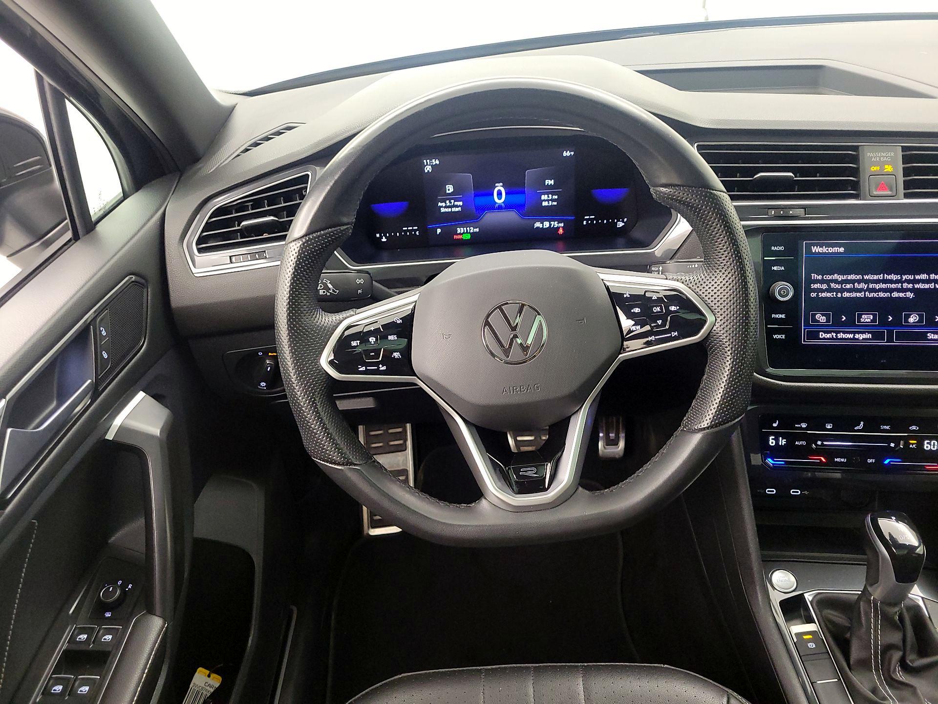 Thumbnail: 2023 Volkswagen Tiguan - 10