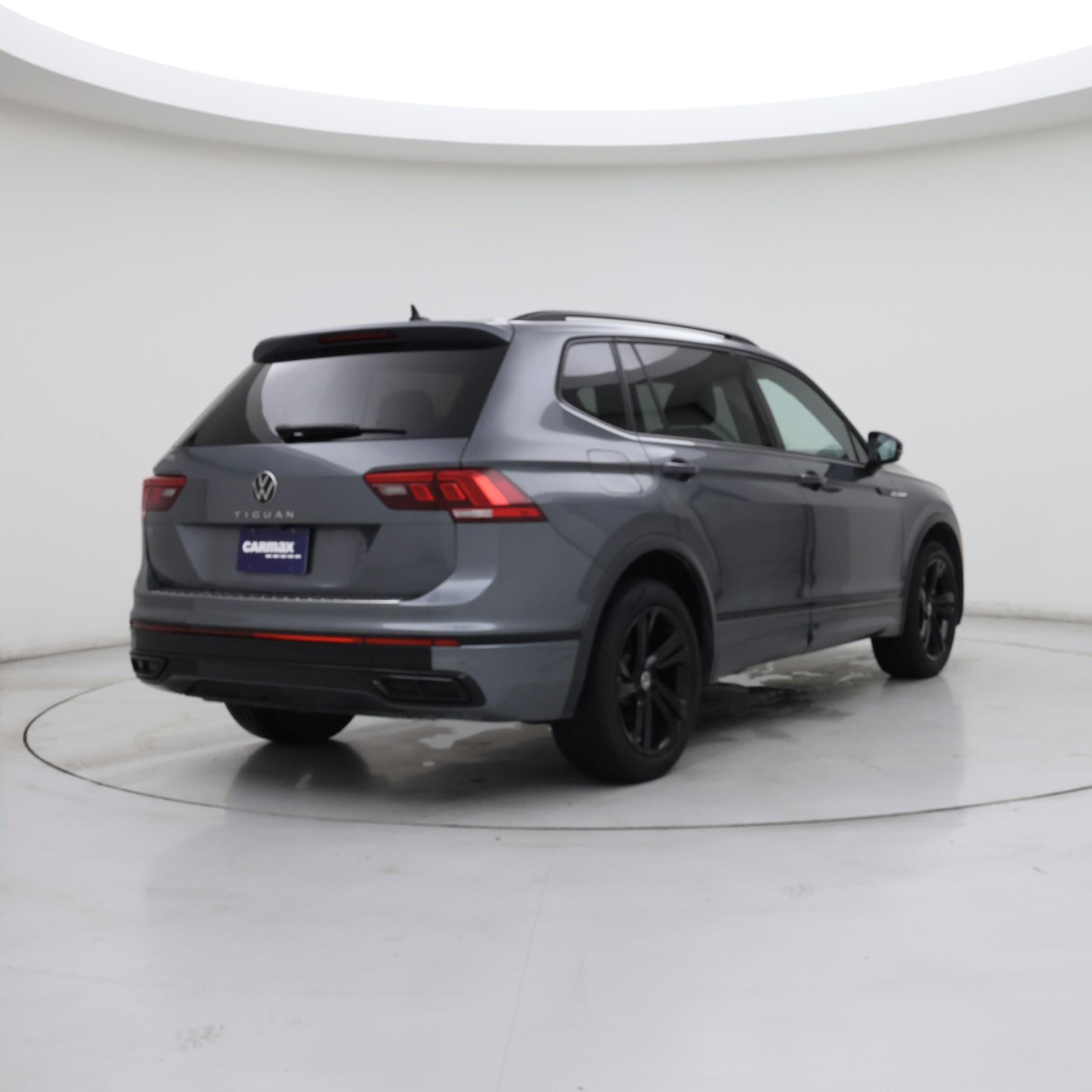 Thumbnail: 2023 Volkswagen Tiguan - 8