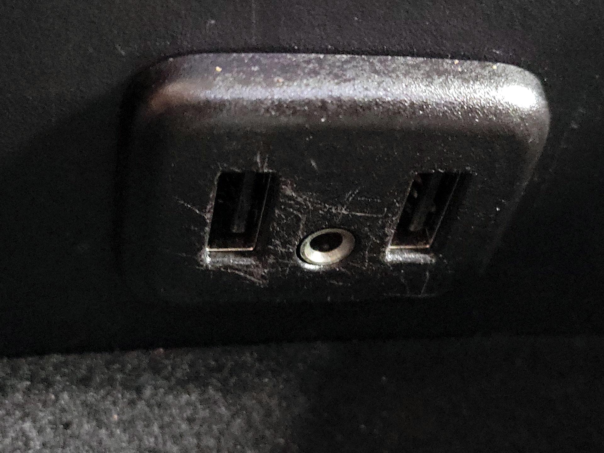 Thumbnail: 2019 Chevrolet Silverado 1500 - 18