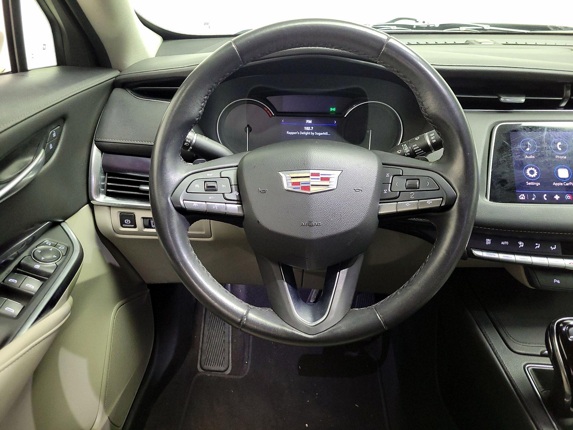 Thumbnail: 2023 Cadillac XT4 - 10