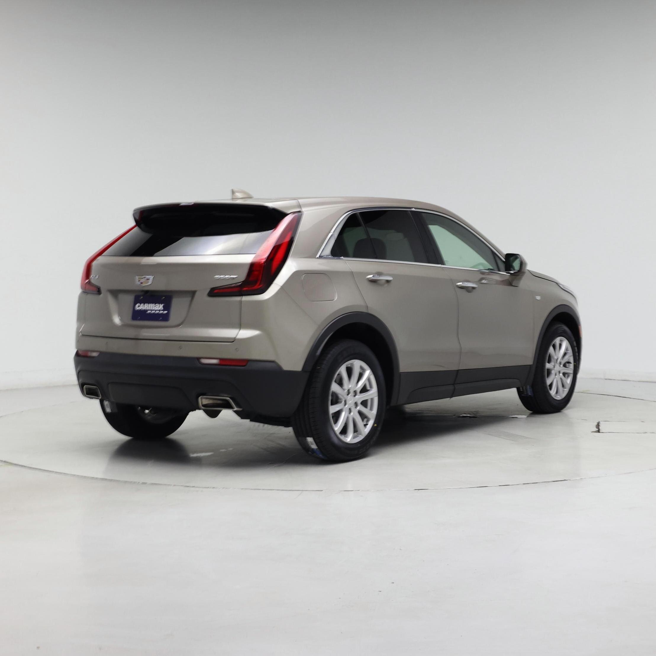 Thumbnail: 2023 Cadillac XT4 - 8