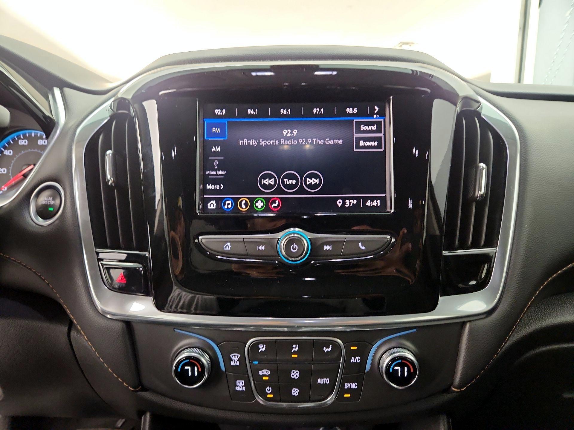 Thumbnail: 2020 Chevrolet Traverse - 15
