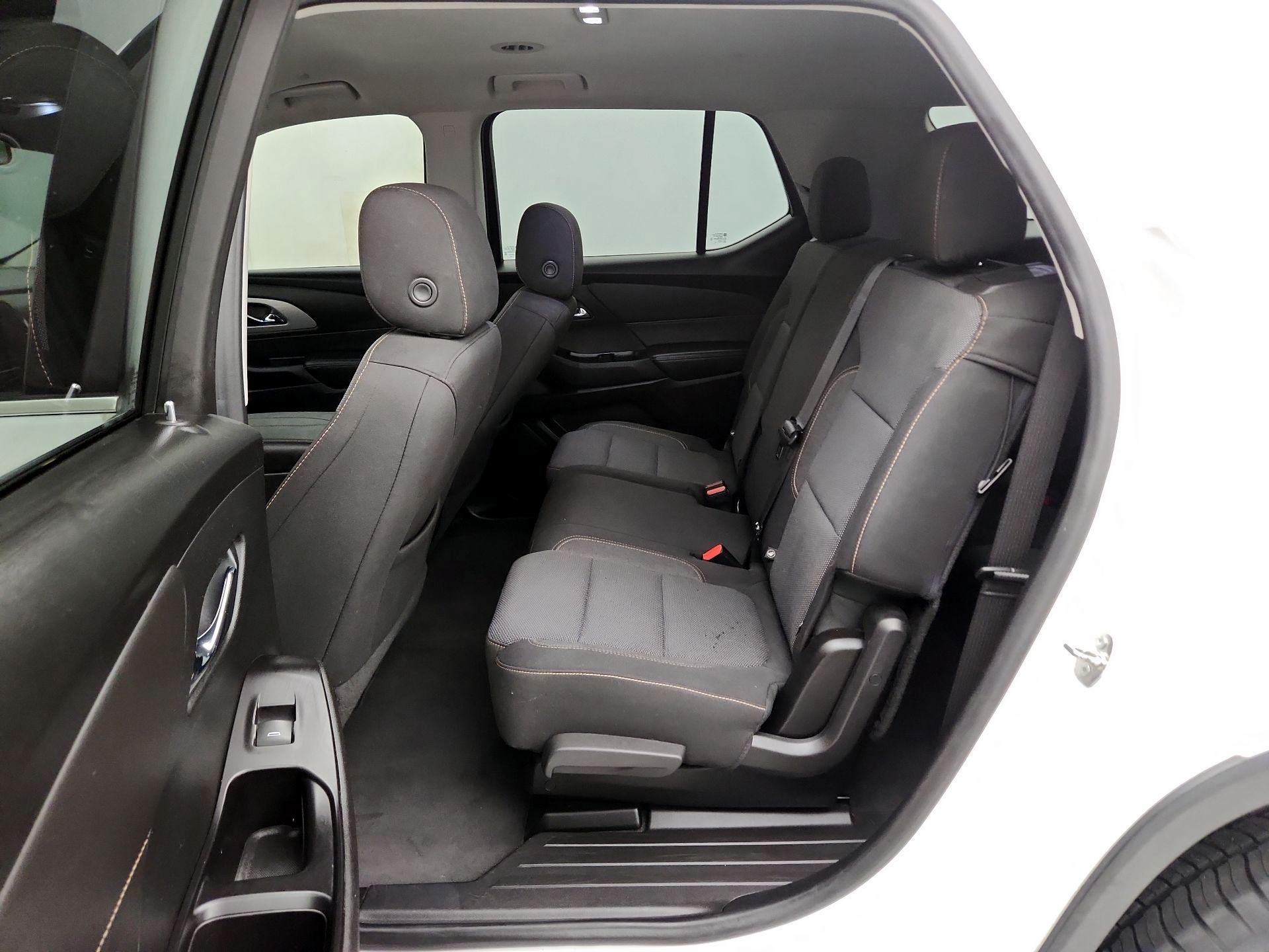 Thumbnail: 2020 Chevrolet Traverse - 19