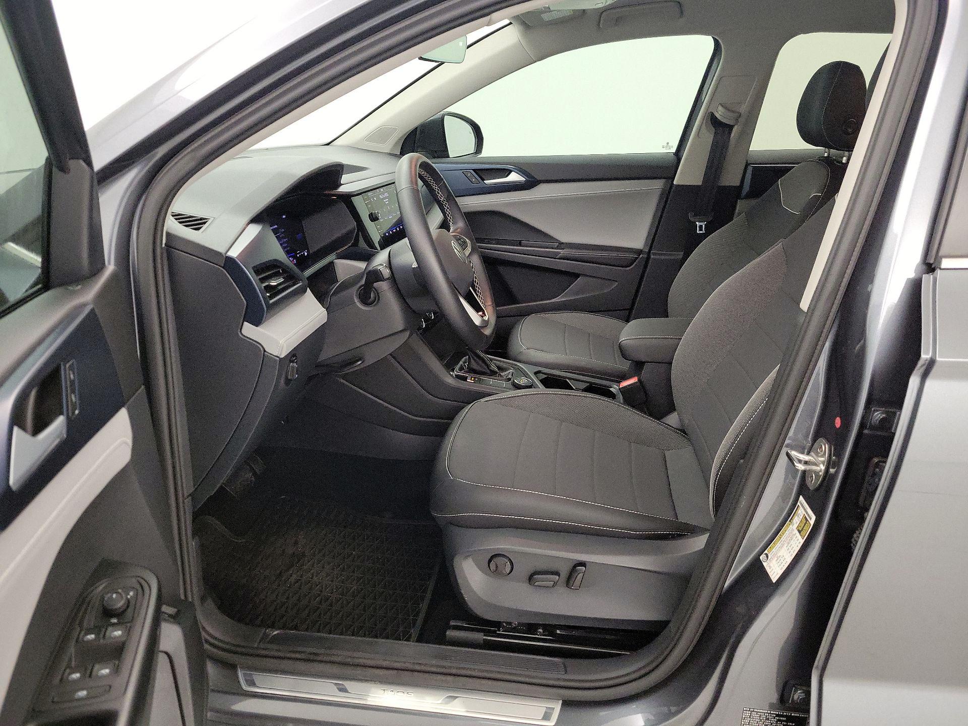 Thumbnail: 2024 Volkswagen Taos - 11