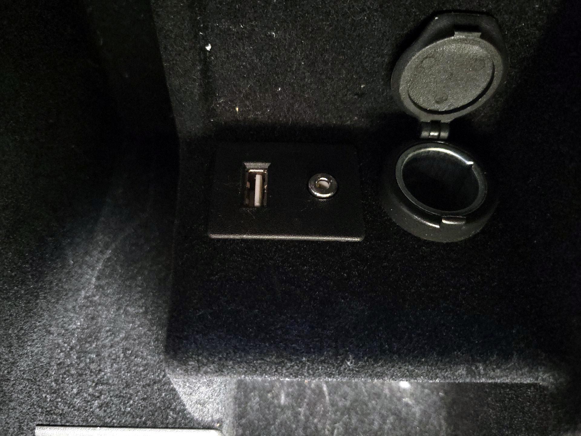 Thumbnail: 2014 Cadillac CTS - 18