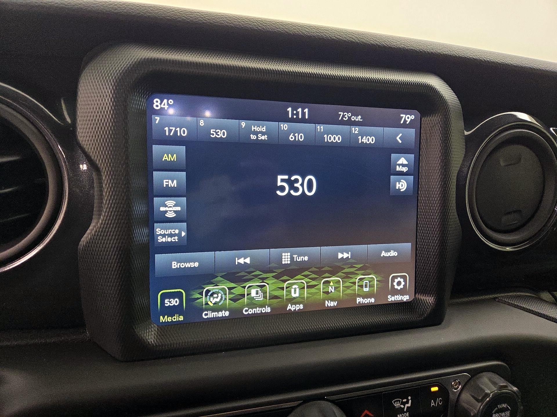 Thumbnail: 2022 Jeep Gladiator - 15