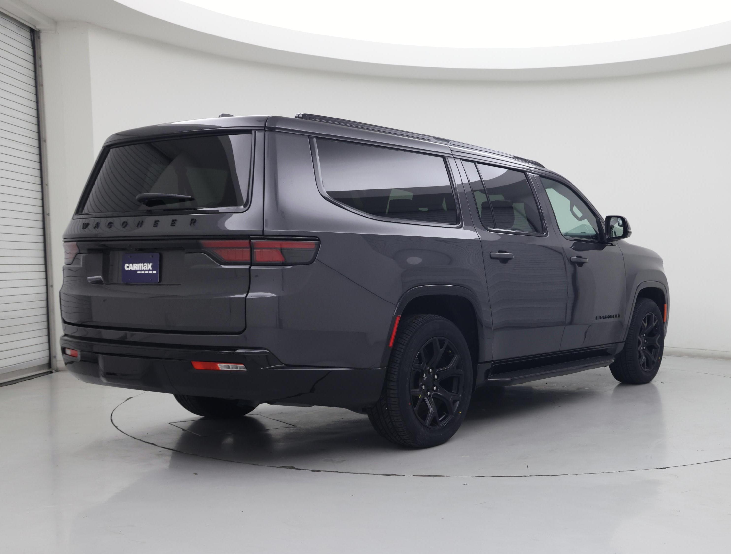 Thumbnail: 2023 Jeep Wagoneer - 8