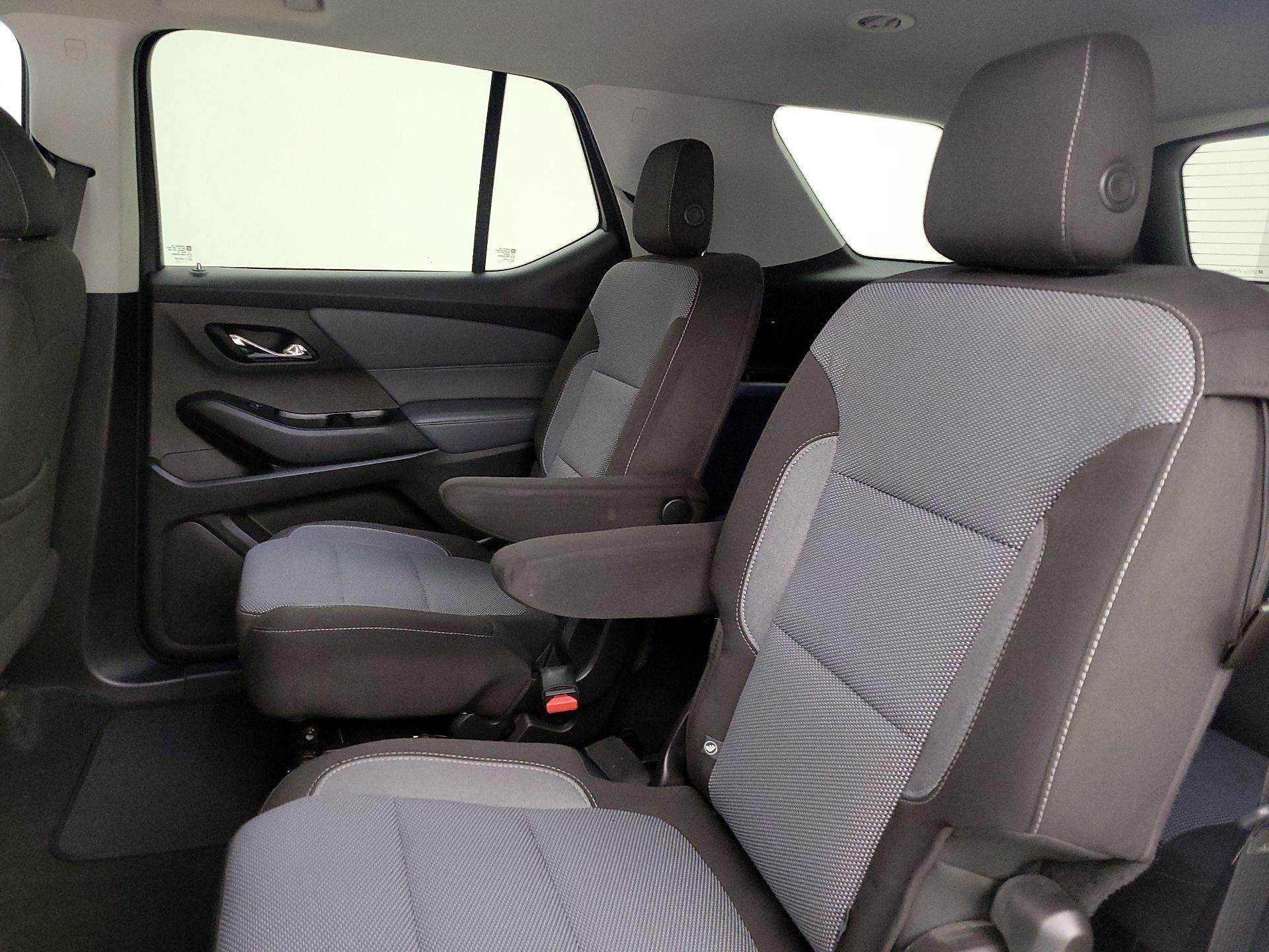 Thumbnail: 2018 Chevrolet Traverse - 19