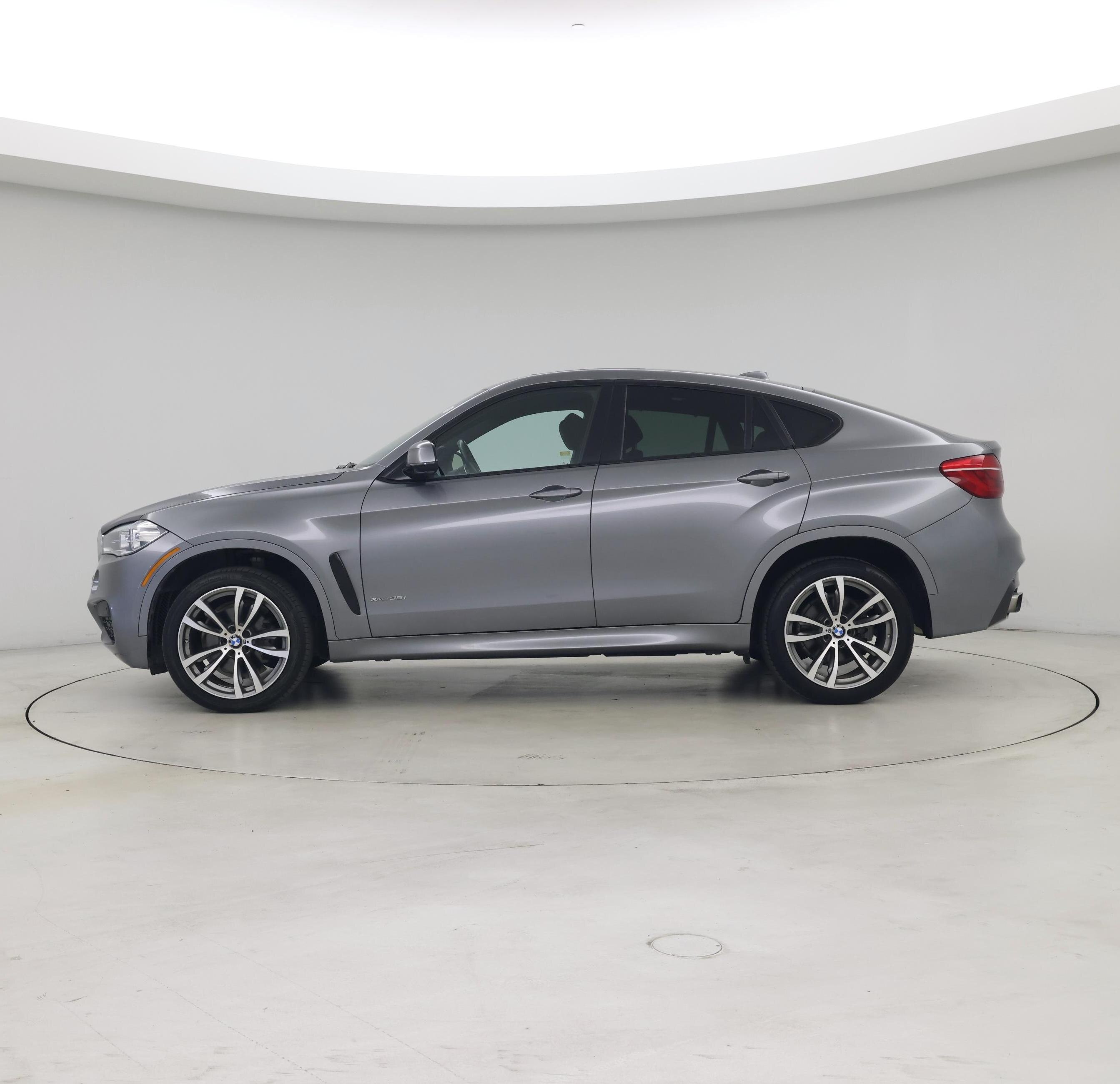 Thumbnail: 2016 BMW X6 - 3