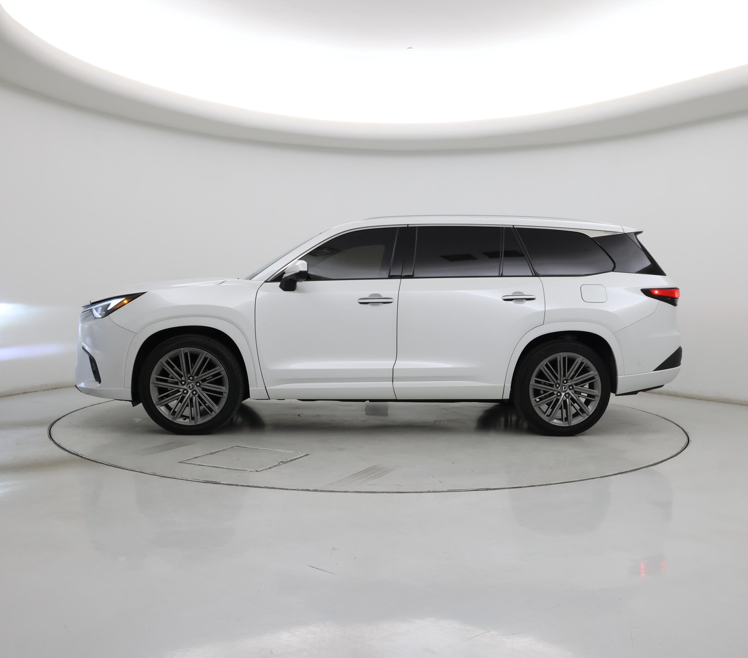 Thumbnail: 2024 Lexus TX - 3