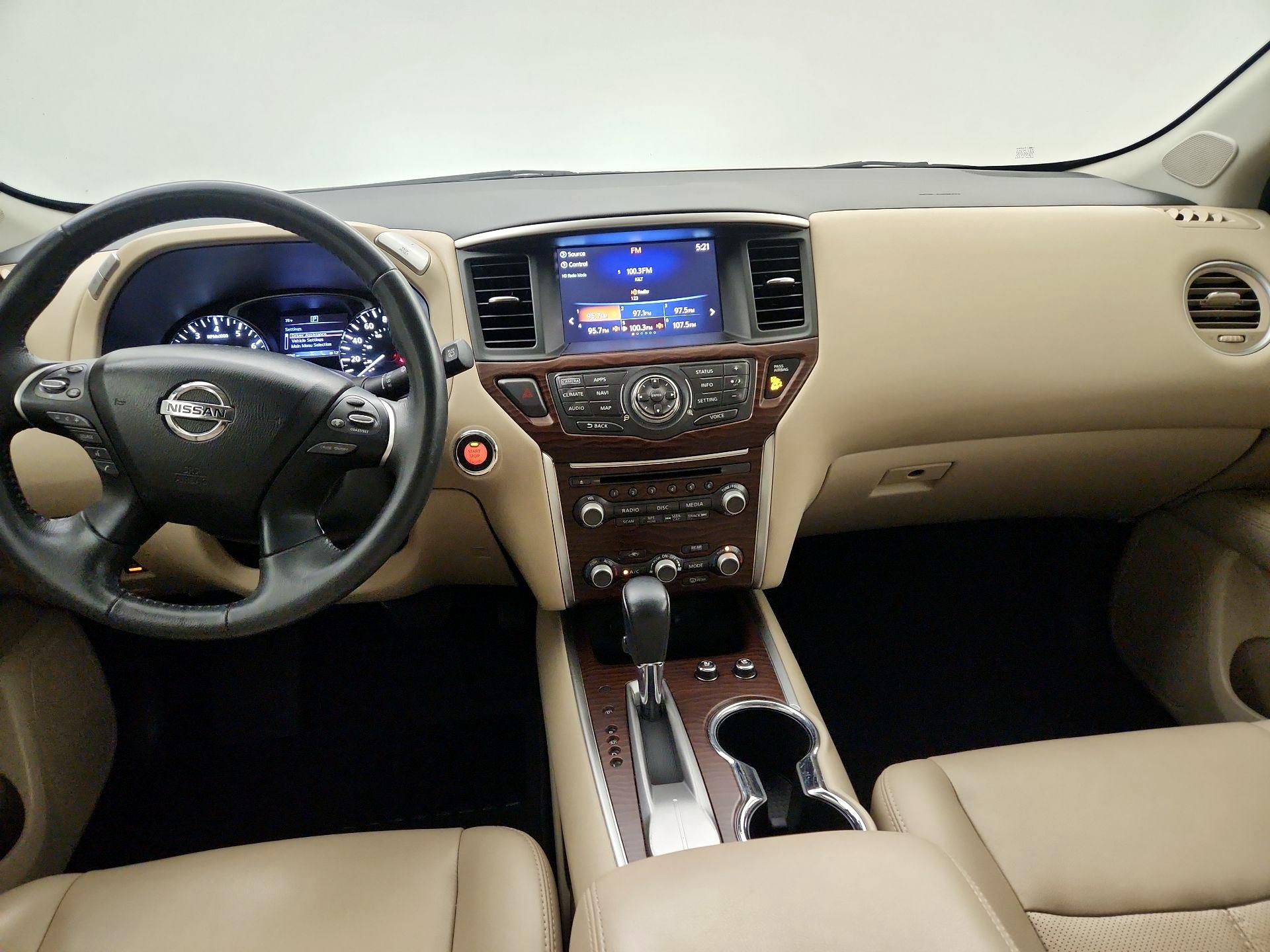 Thumbnail: 2017 Nissan Pathfinder - 9